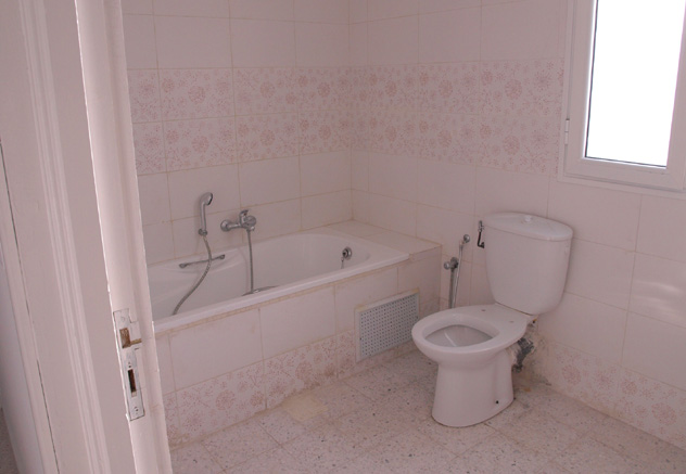 Rades&nbsp;Rades&nbsp;Location&nbsp;Appart. 2 pi�ces&nbsp;1ere �tage de villa