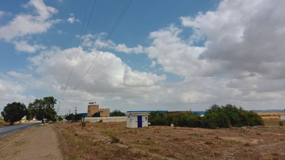 Borj El Amri Borj El Amri Terrain Terrain nu Terrain zone industriel borj amri sur la route gp5