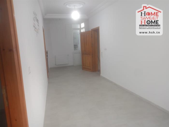 El Kram&nbsp;Le Kram Est&nbsp;Location&nbsp;Appart. 2 pi�ces&nbsp;Bureau rimess au kram