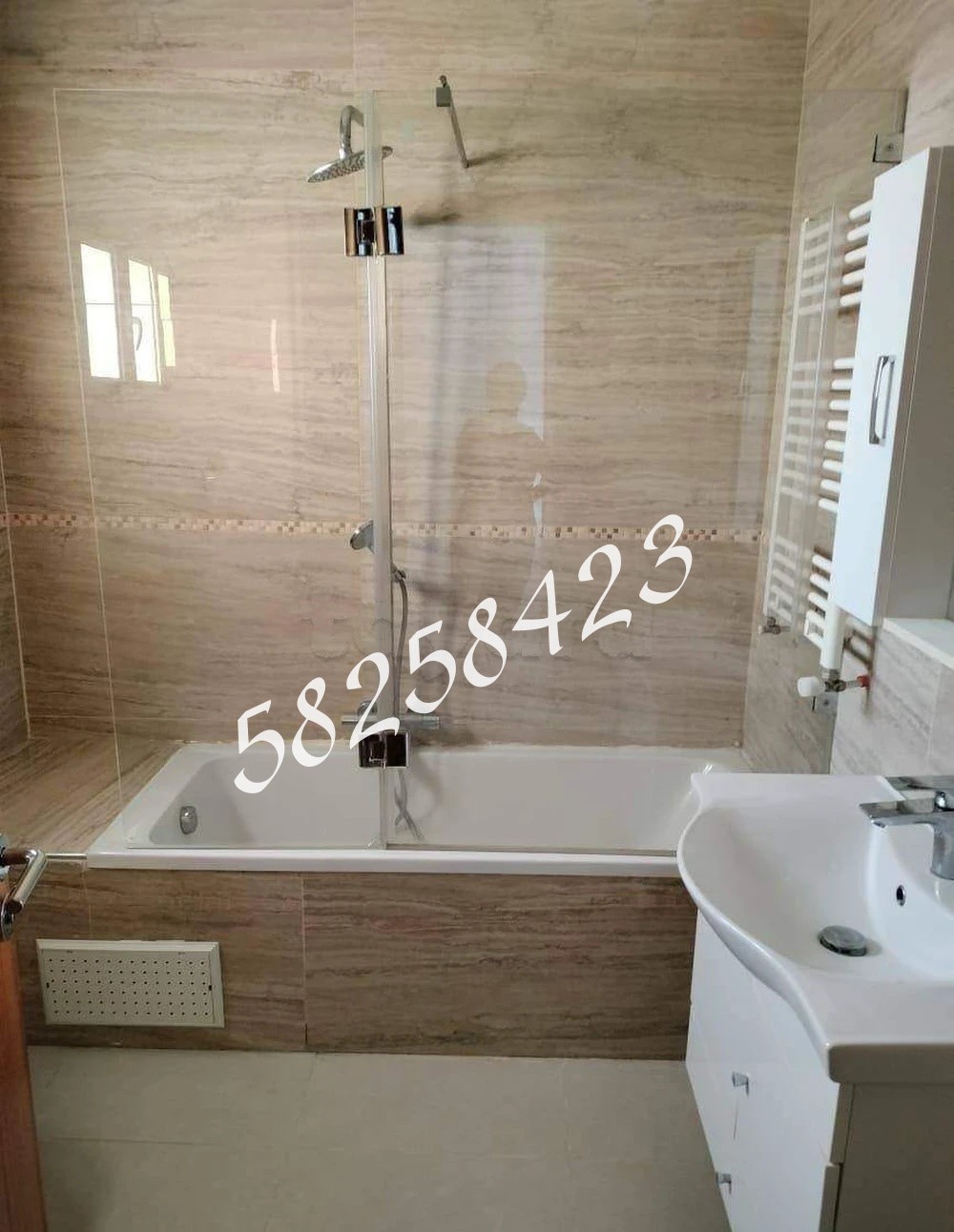 La Marsa Marsa Safsaf Location Appart. 3 pices S plus 2  marsa  tel 58258423  fb 8050