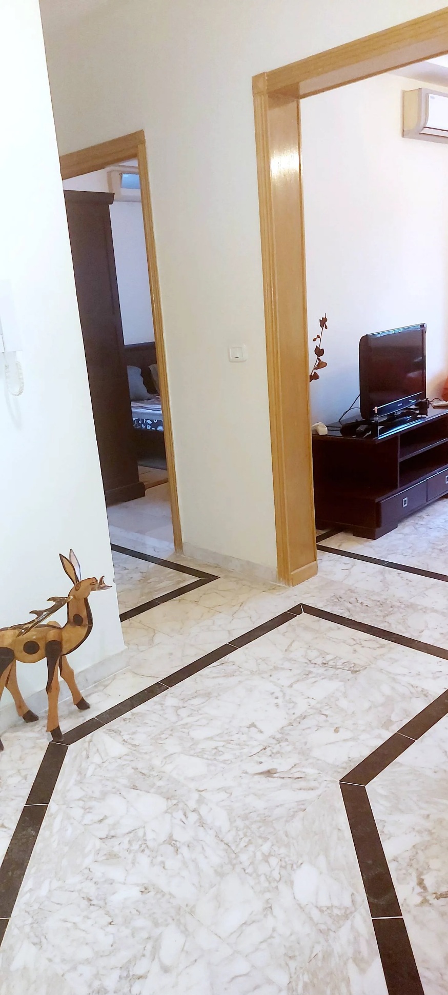Ariana Ville Cite Ennasr 2 Location Appart. 2 pices Particulier l s1 meubl pour tranger  l'anne