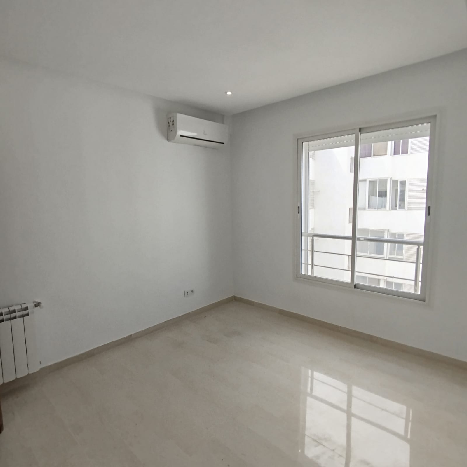 El Menzah El Menzah 9 Location Appart. 2 pices Studio s1  menzah9c