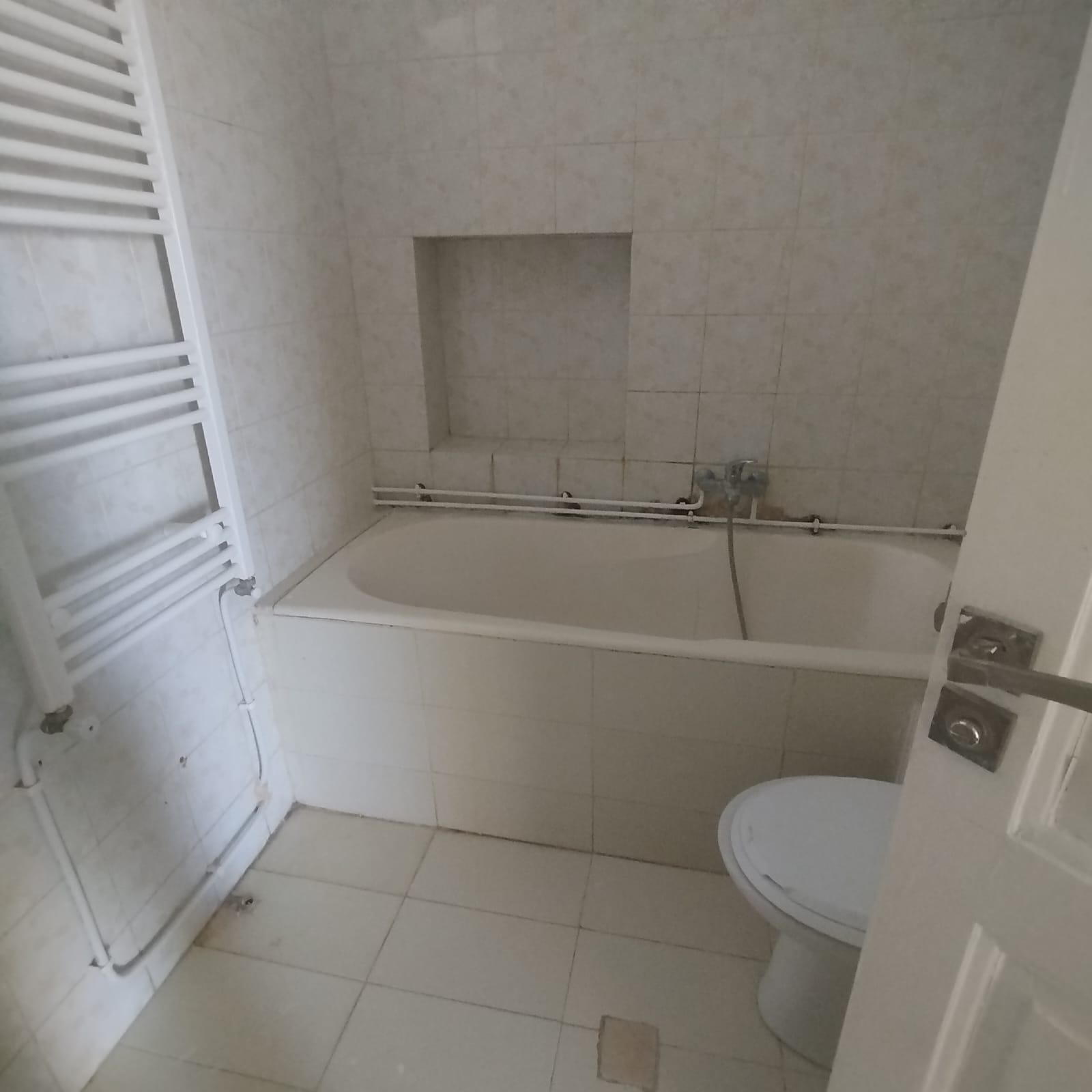 El Menzah El Manar 1 Location Appart. 2 pices Un spacieux appartement s1  manar1