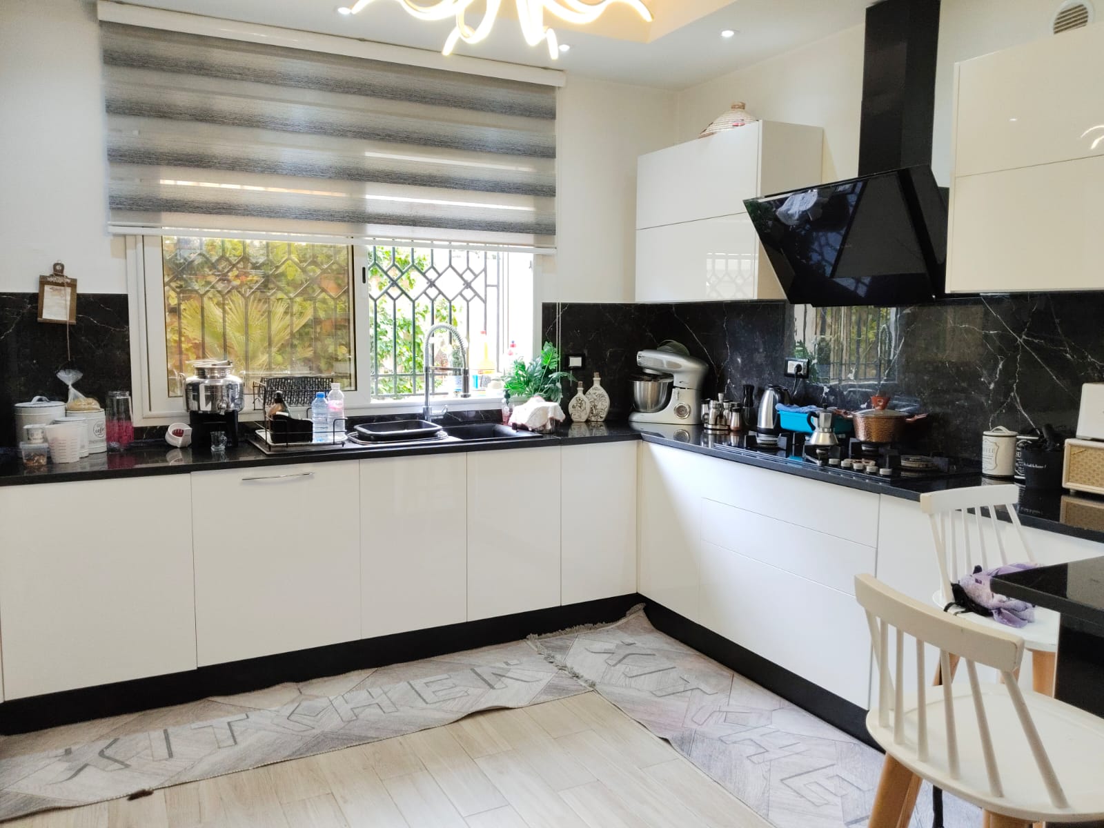 Ariana Ville&nbsp;Cite Ennouzha&nbsp;Vente&nbsp;Maisons&nbsp;Ariana cit� ennozha vnt petit immeuble