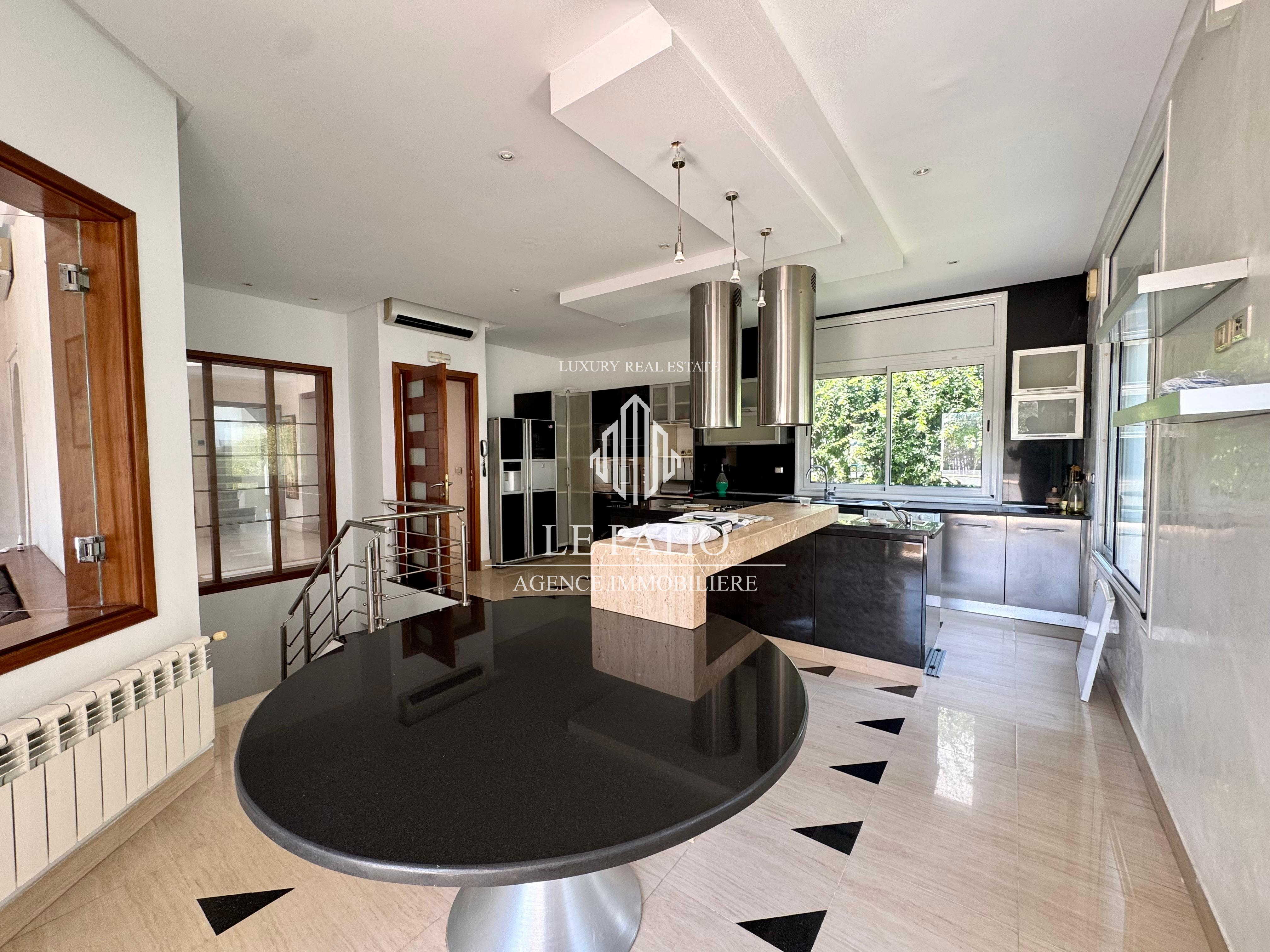 La Marsa&nbsp;Gammart&nbsp;Location&nbsp;Maisons&nbsp;Villa meublee de type s6 haut standing � gammarth