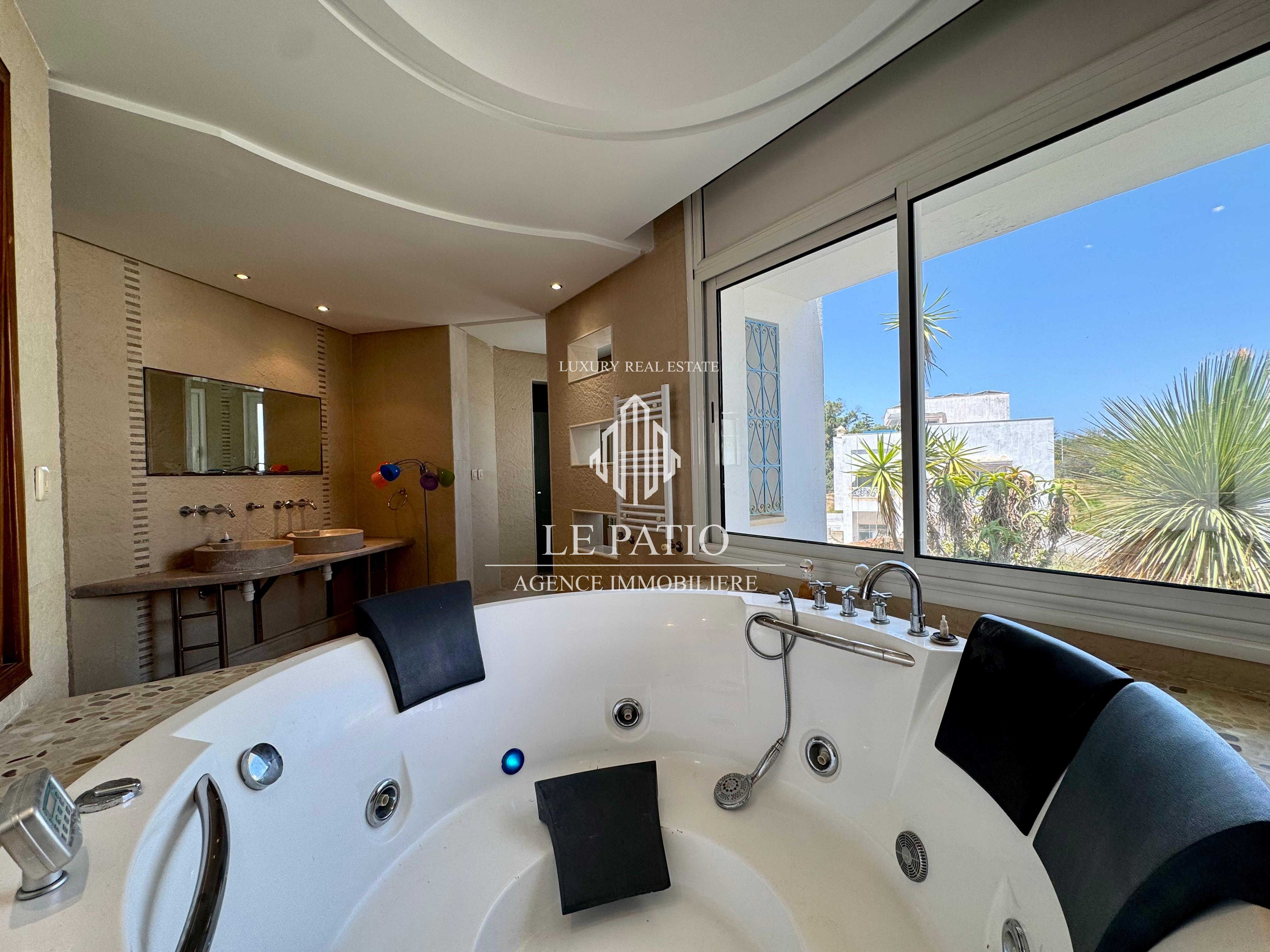 La Marsa&nbsp;Gammart&nbsp;Location&nbsp;Maisons&nbsp;Villa meublee de type s6 haut standing � gammarth