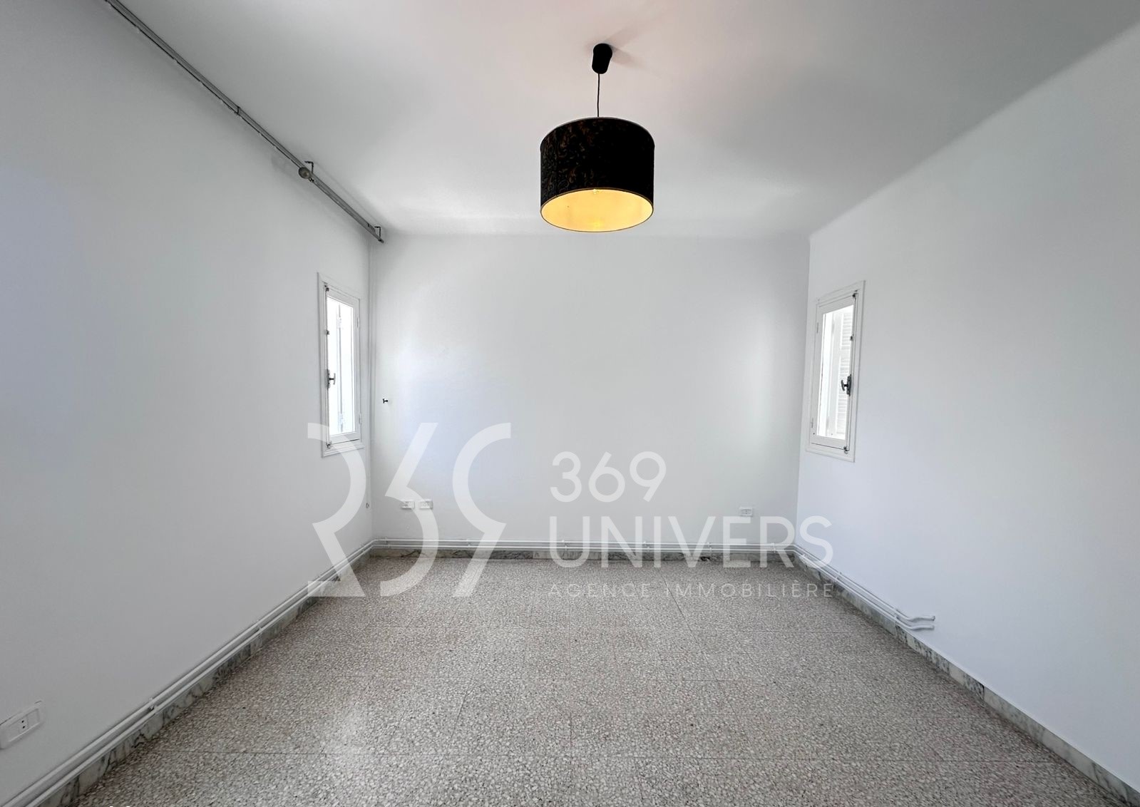 La Marsa&nbsp;Marsa Safsaf&nbsp;Location&nbsp;Appart. 3 pi�ces&nbsp;Eatge avec terrasse � marsa ville ref ra146