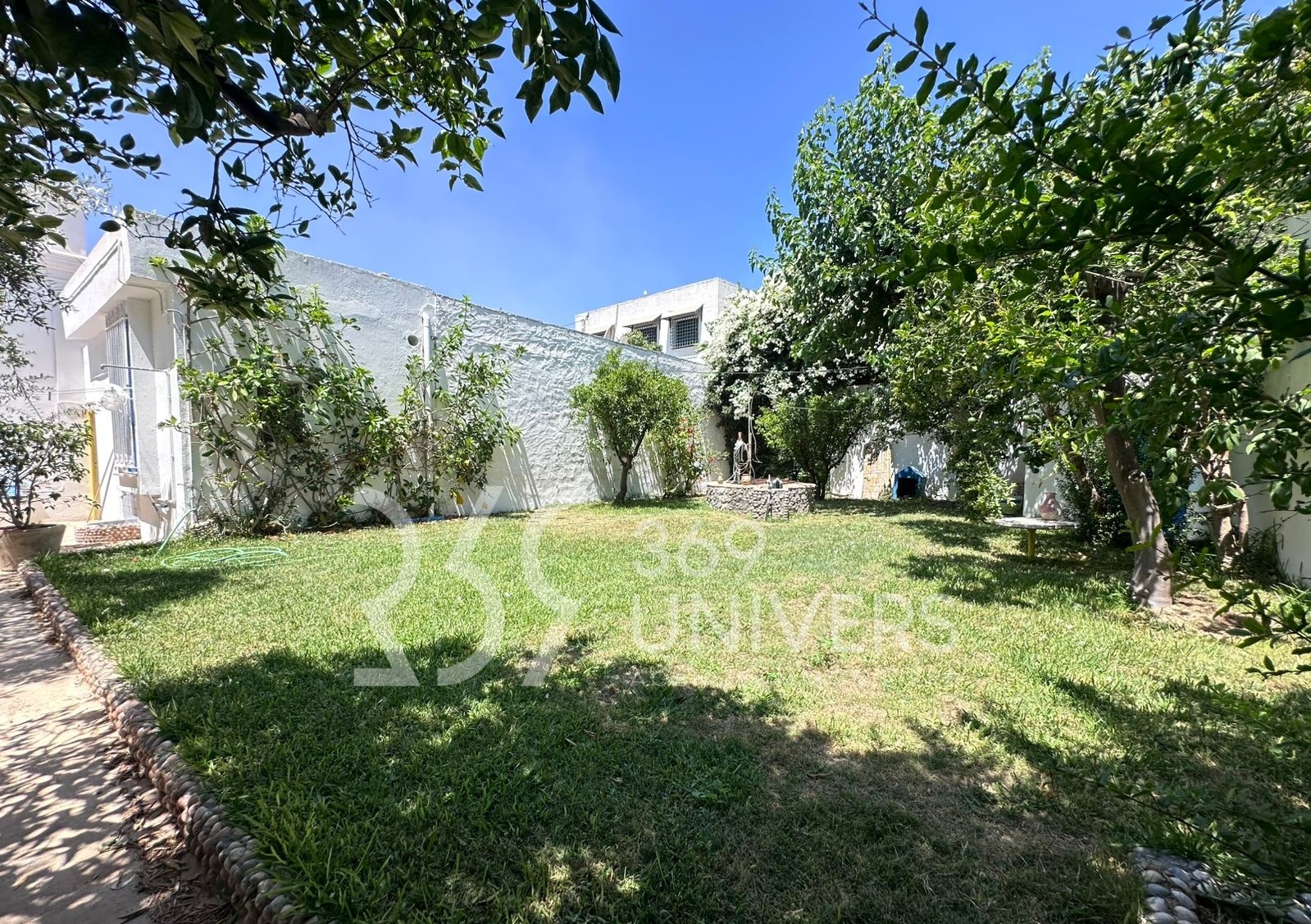 La Marsa&nbsp;Marsa Safsaf&nbsp;Location&nbsp;Maisons&nbsp;Villa meubl�e avec jardin � la marsa ref rh165