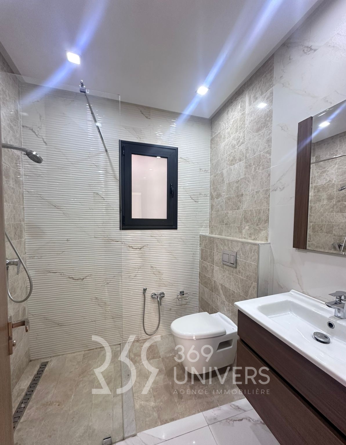 Ain Zaghouan Jardins de Carthage Location Appart. 2 pices Appartement avec balcon aux jdc ref ra150