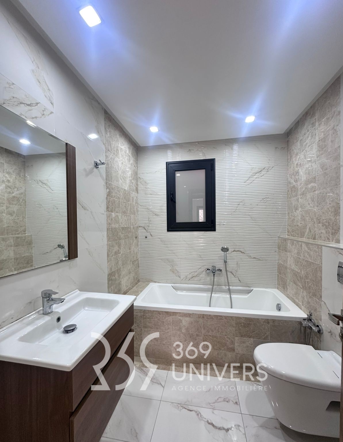 Ain Zaghouan Jardins de Carthage Location Appart. 3 pices Appartement avec balcon aux jdc ref ra151