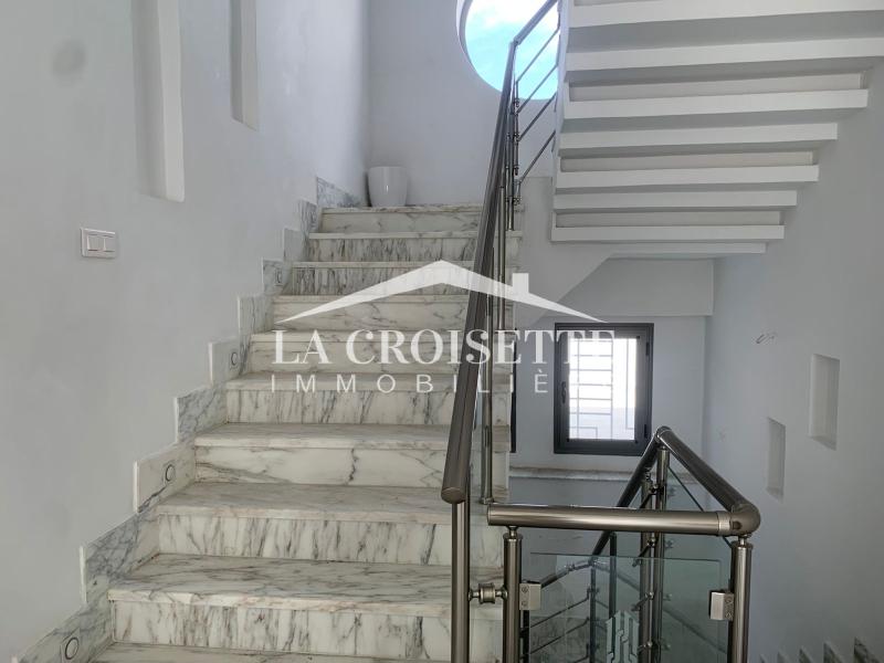 La Soukra La Soukra Location Maisons Villa s4  la soukra zvl1654