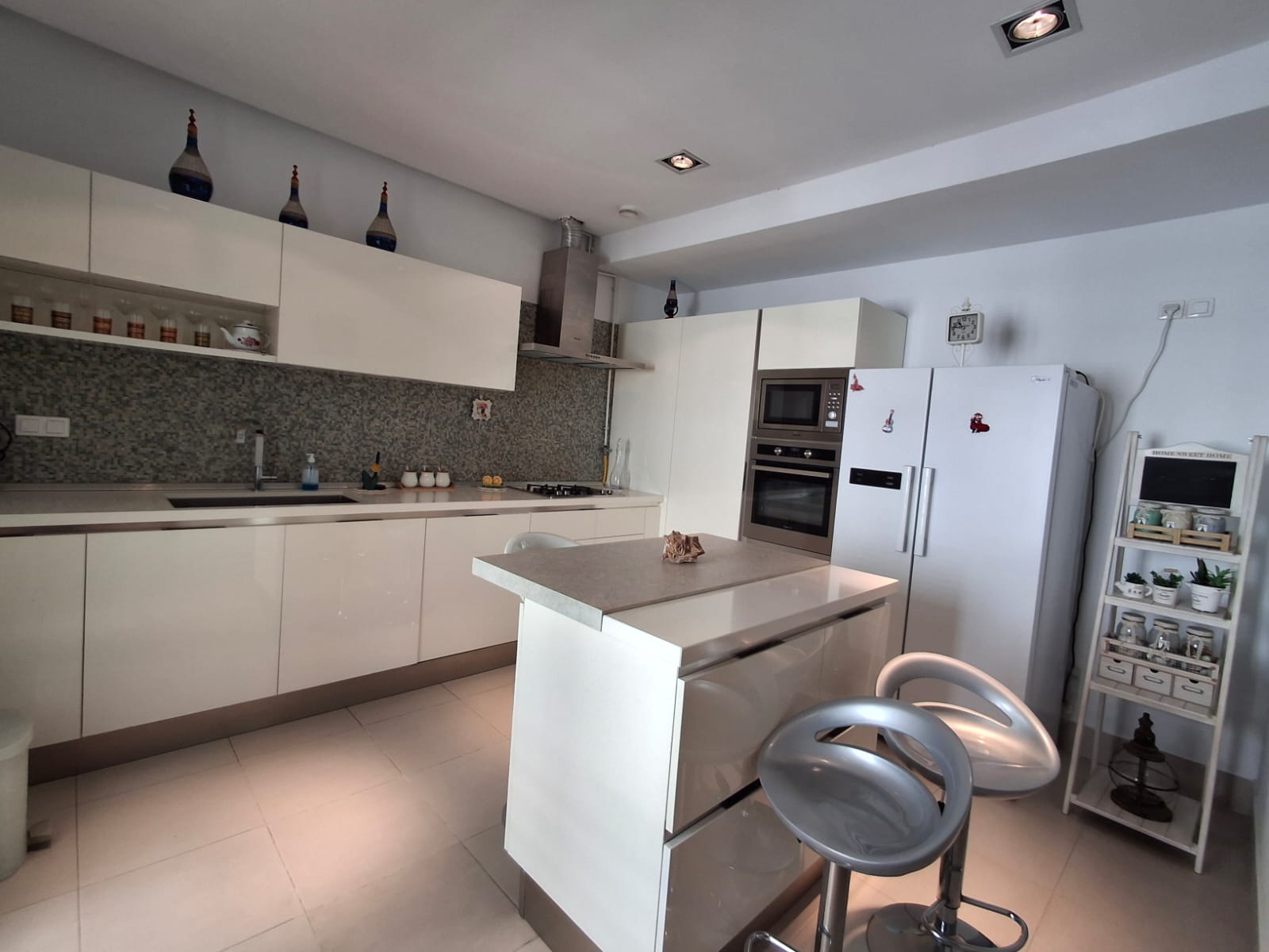 La Marsa&nbsp;Berge Du Lac&nbsp;Location&nbsp;Appart. 4 pi�ces&nbsp;Appartement s3 meubl� au berges du lac 2