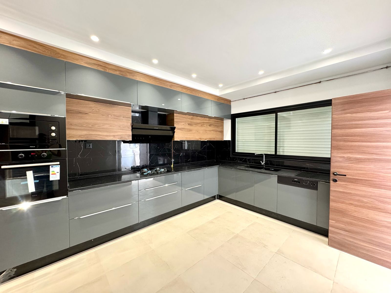 La Soukra&nbsp;Chotrana 1&nbsp;Vente&nbsp;Maisons&nbsp;Villa s4 jumel�e � chotrana