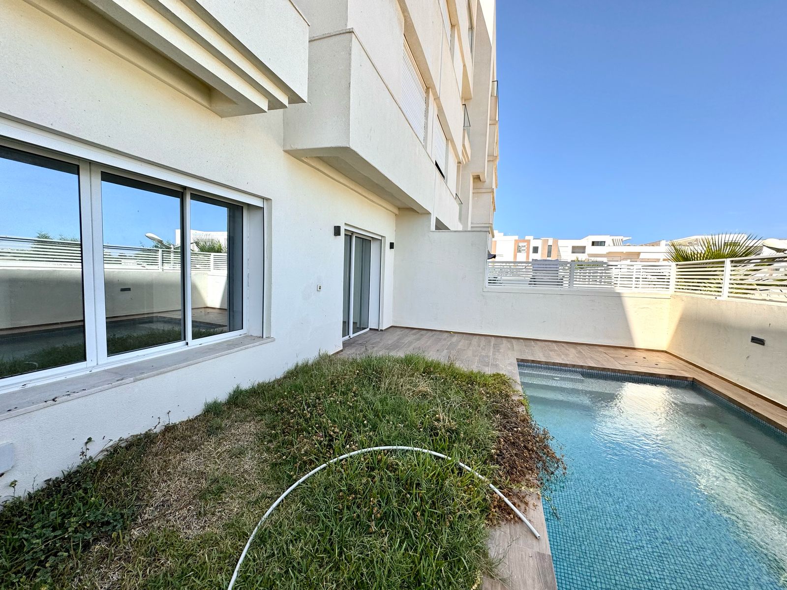 La Marsa&nbsp;Gammart&nbsp;Location&nbsp;Appart. 4 pi�ces&nbsp;Agr�able duplex s3 avec piscine � gammarth