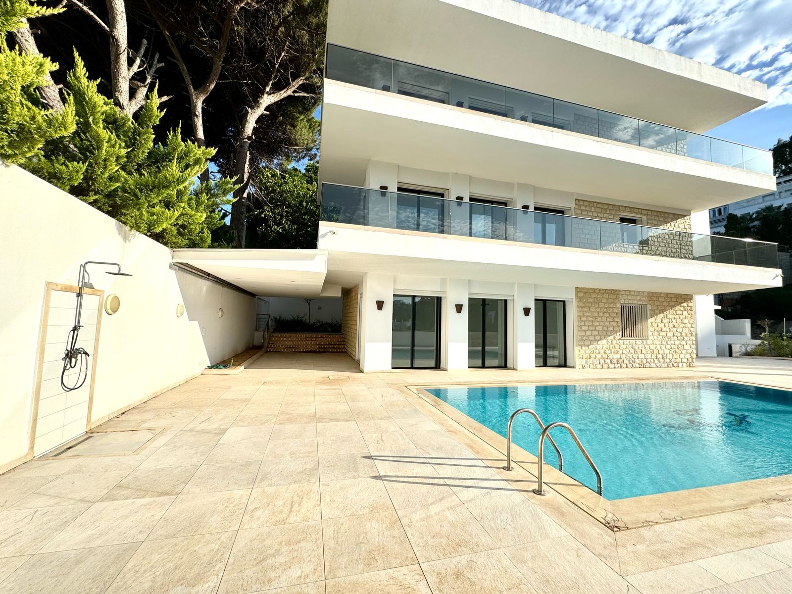 La Marsa&nbsp;Gammart&nbsp;Location&nbsp;Maisons&nbsp;Splendide villa avec piscine � gammarth