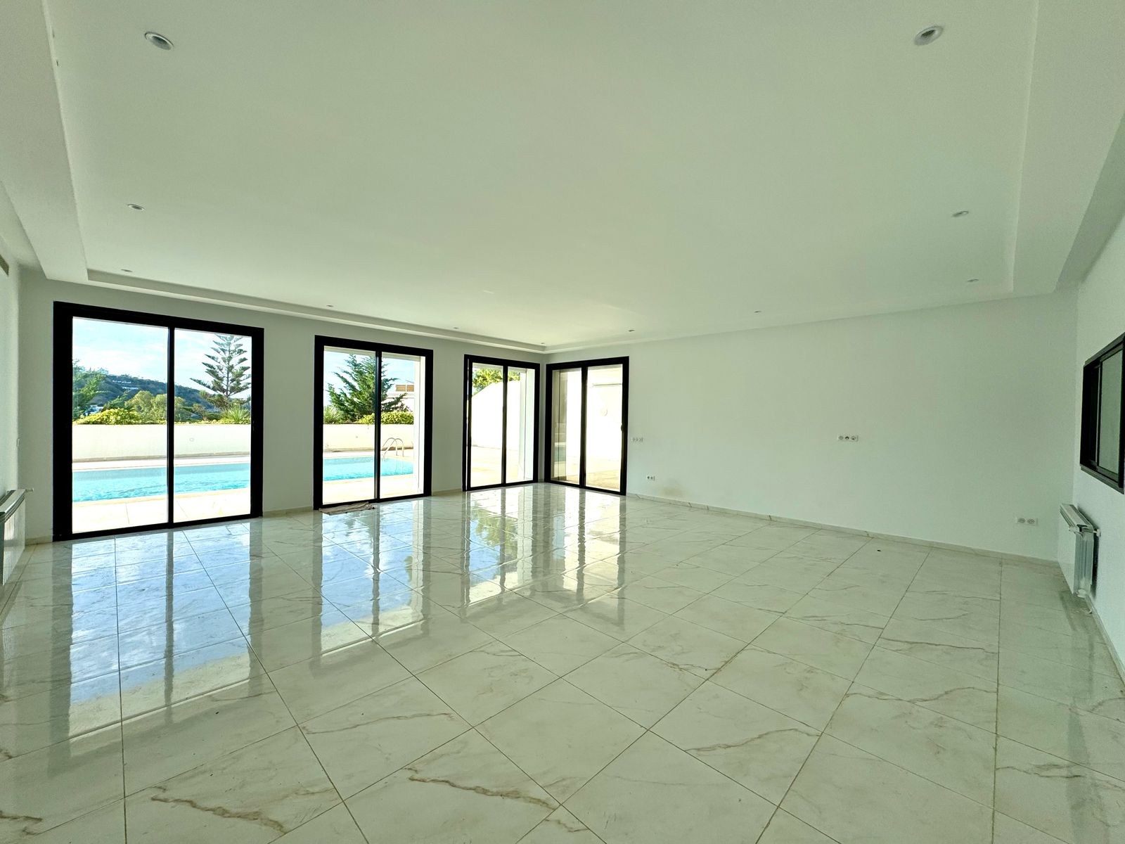La Marsa&nbsp;Gammart&nbsp;Location&nbsp;Maisons&nbsp;Splendide villa avec piscine � gammarth