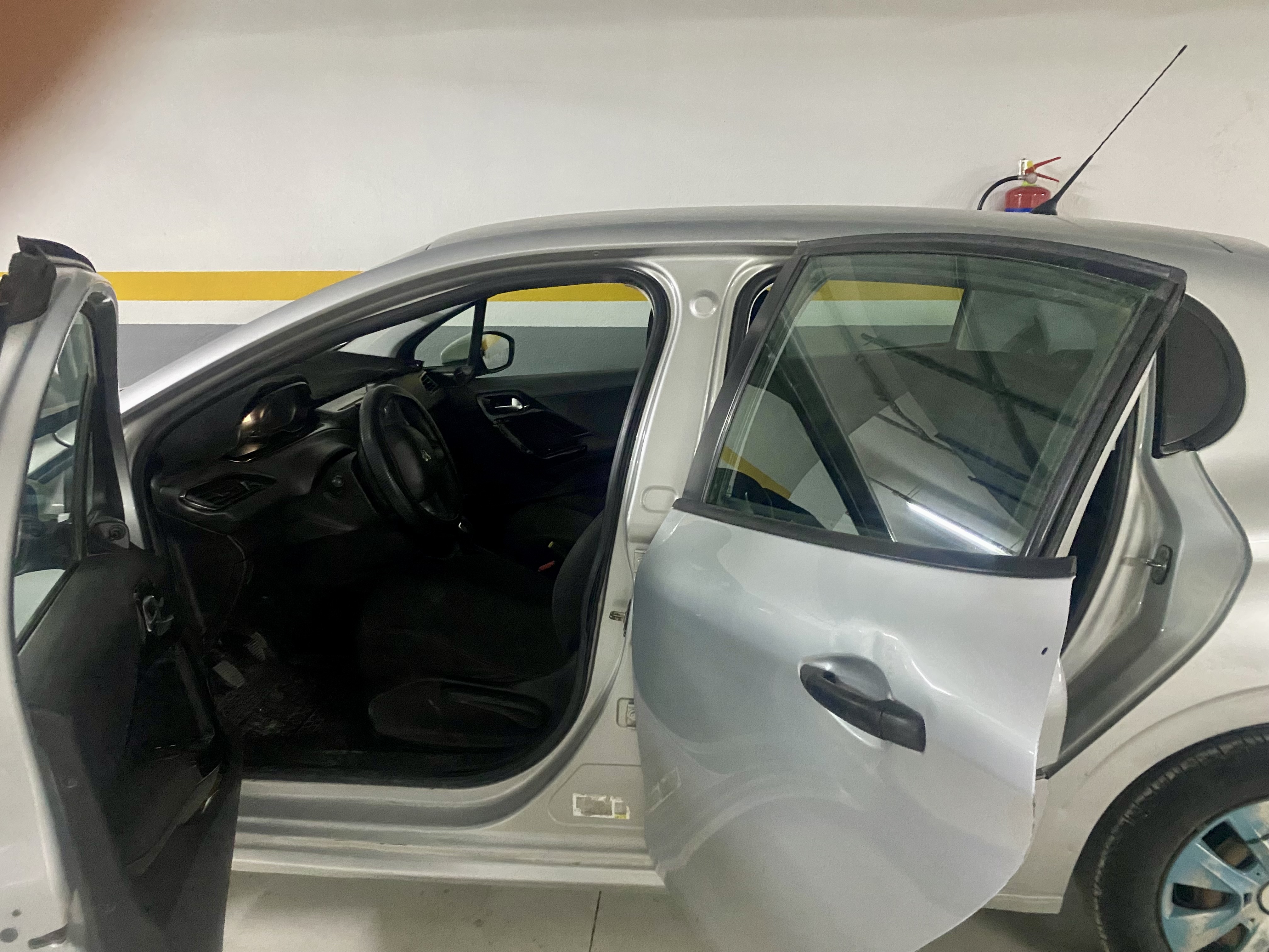 Bab Bhar Bab Bhar Peugeot 208 Peugeot 208