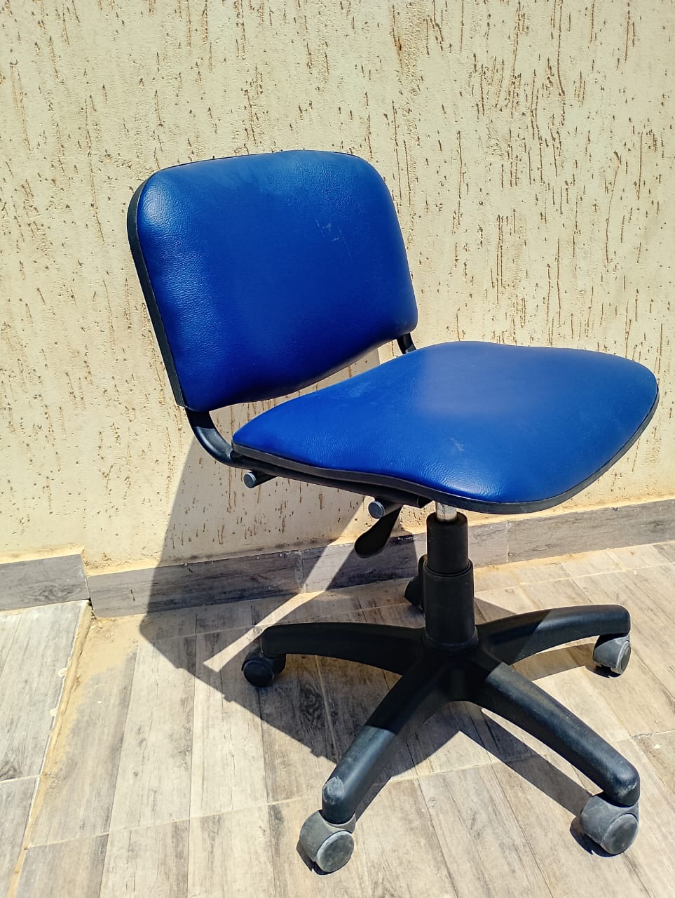 Raoued Ariana Essoughra Meubles de bureau Sieges de Bureau Sige tournant roulant