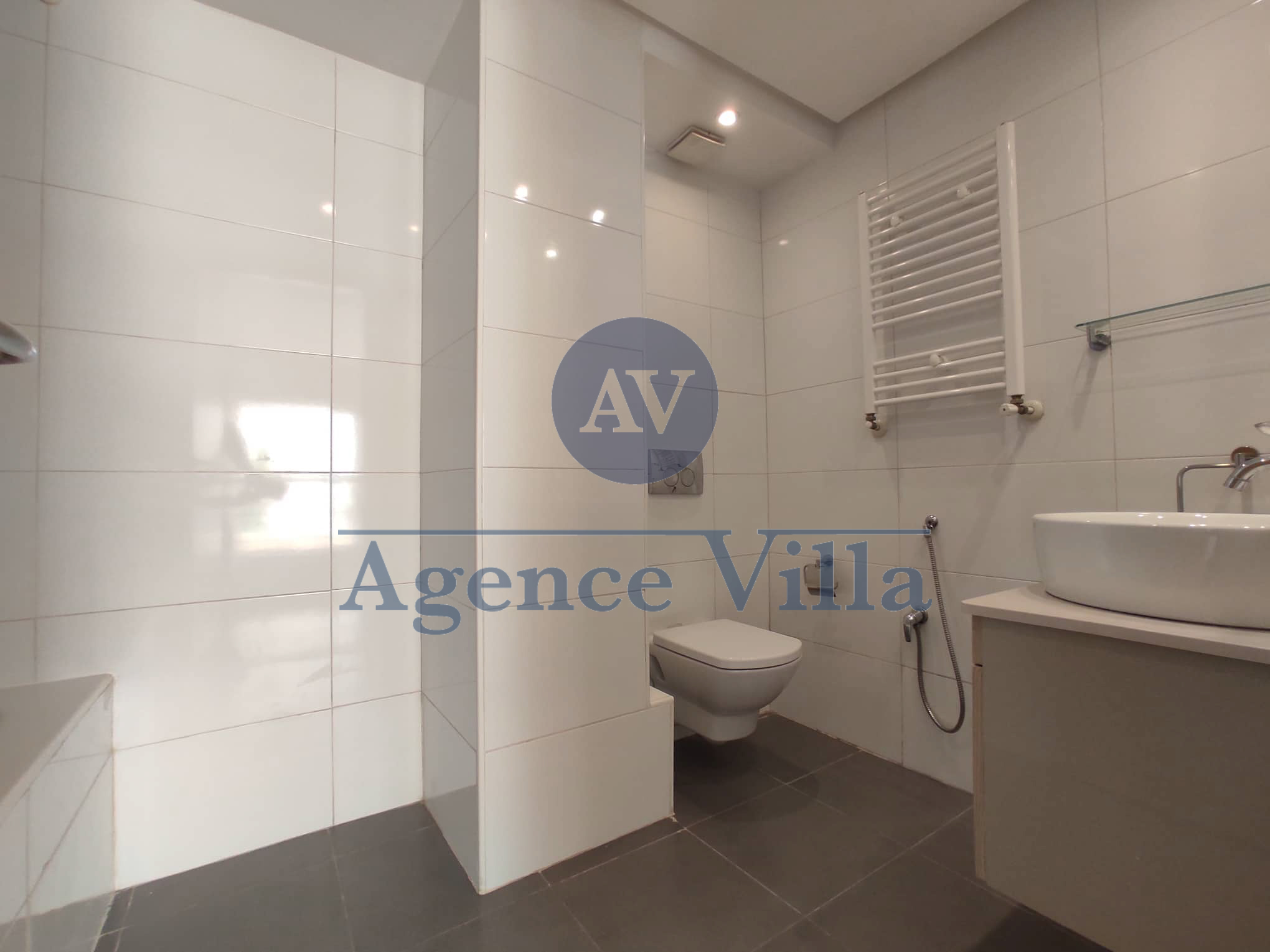 La Marsa Berge Du Lac Location Duplex Un loft s2 au lac2