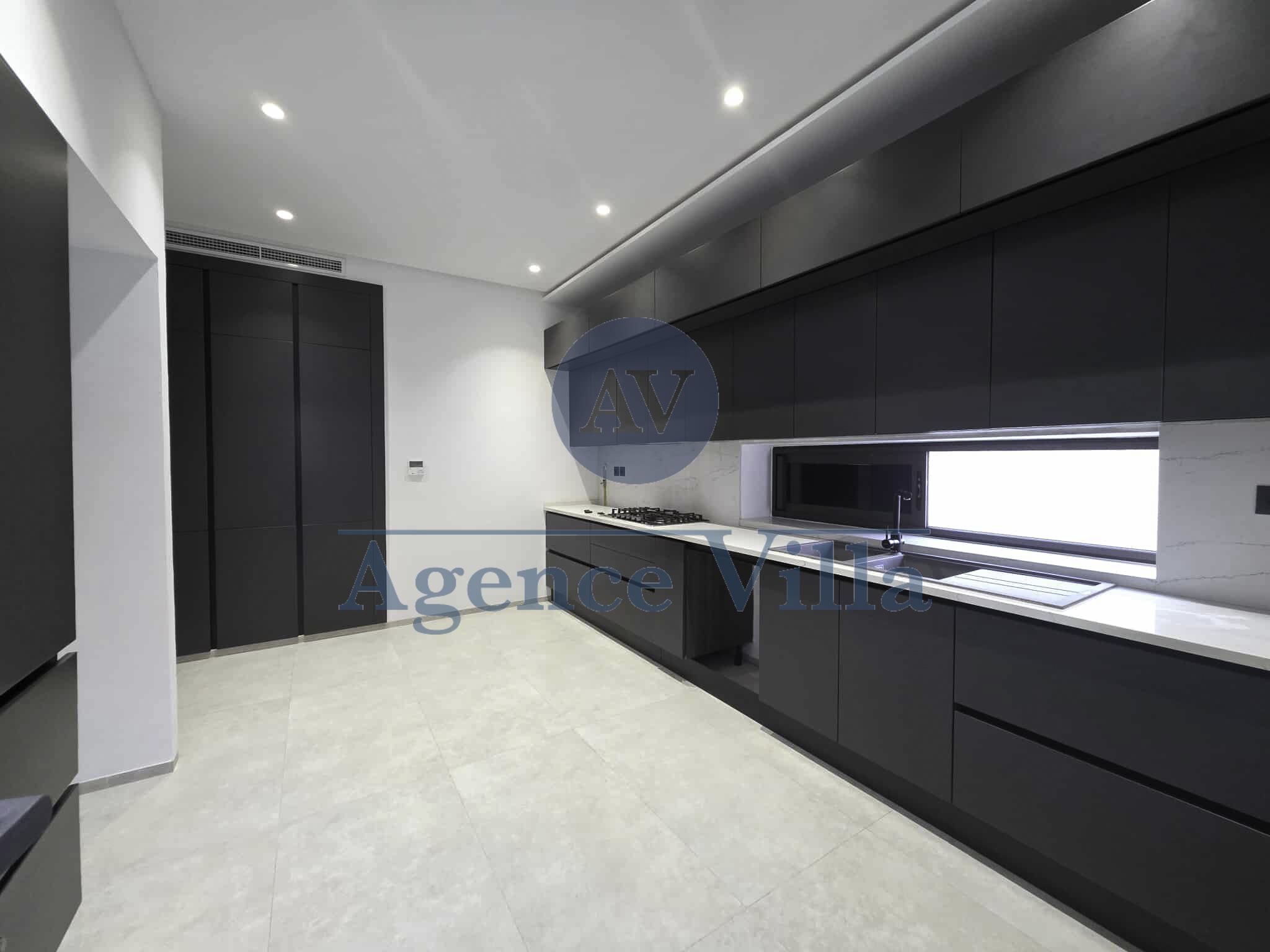 La Marsa Berge Du Lac Location Maisons Une superbe villa au lac 2 avec piscine