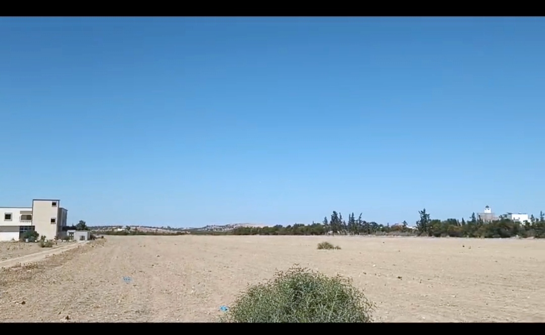El Fahs El Fahs Terrain Terrain nu Industriels  elhahs