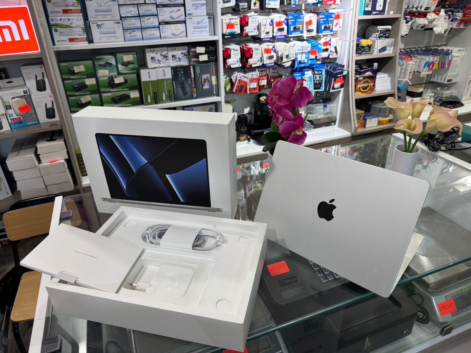 Tataouine Nord Cite Abbes Apple / MacBook MacBook Macbook pro 14 inch 16gb 512 ssd