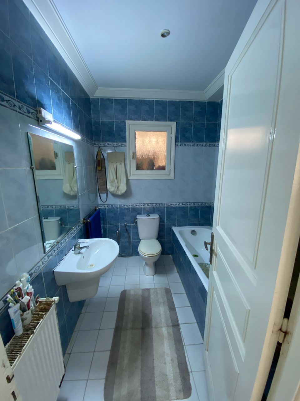 Raoued Ariana Essoughra Vente Appart. 4 pices Av appartement  ariana essoghra