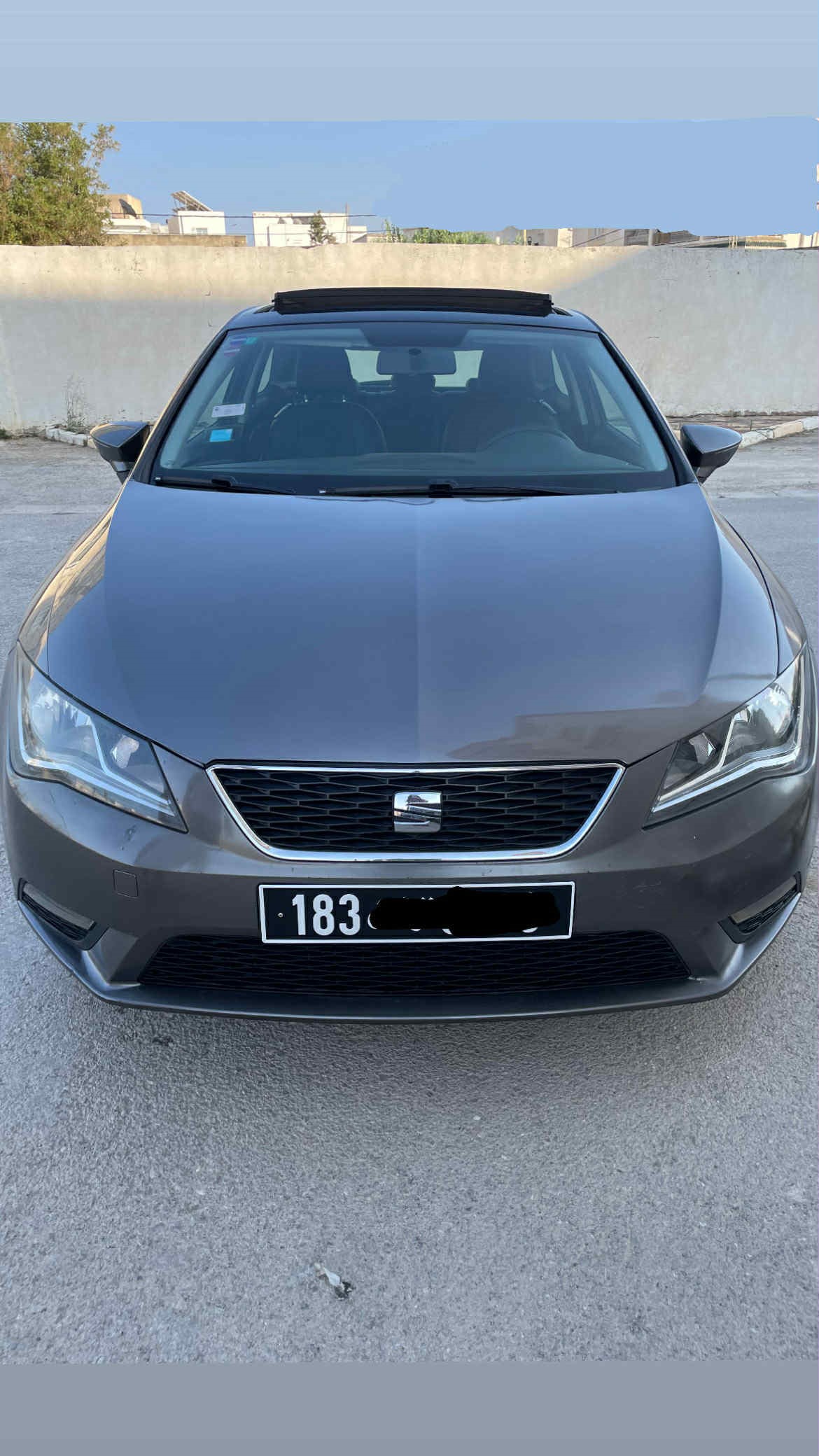 Ariana Ville Riadh Landlous Seat Leon Seat leon sc 2 portes