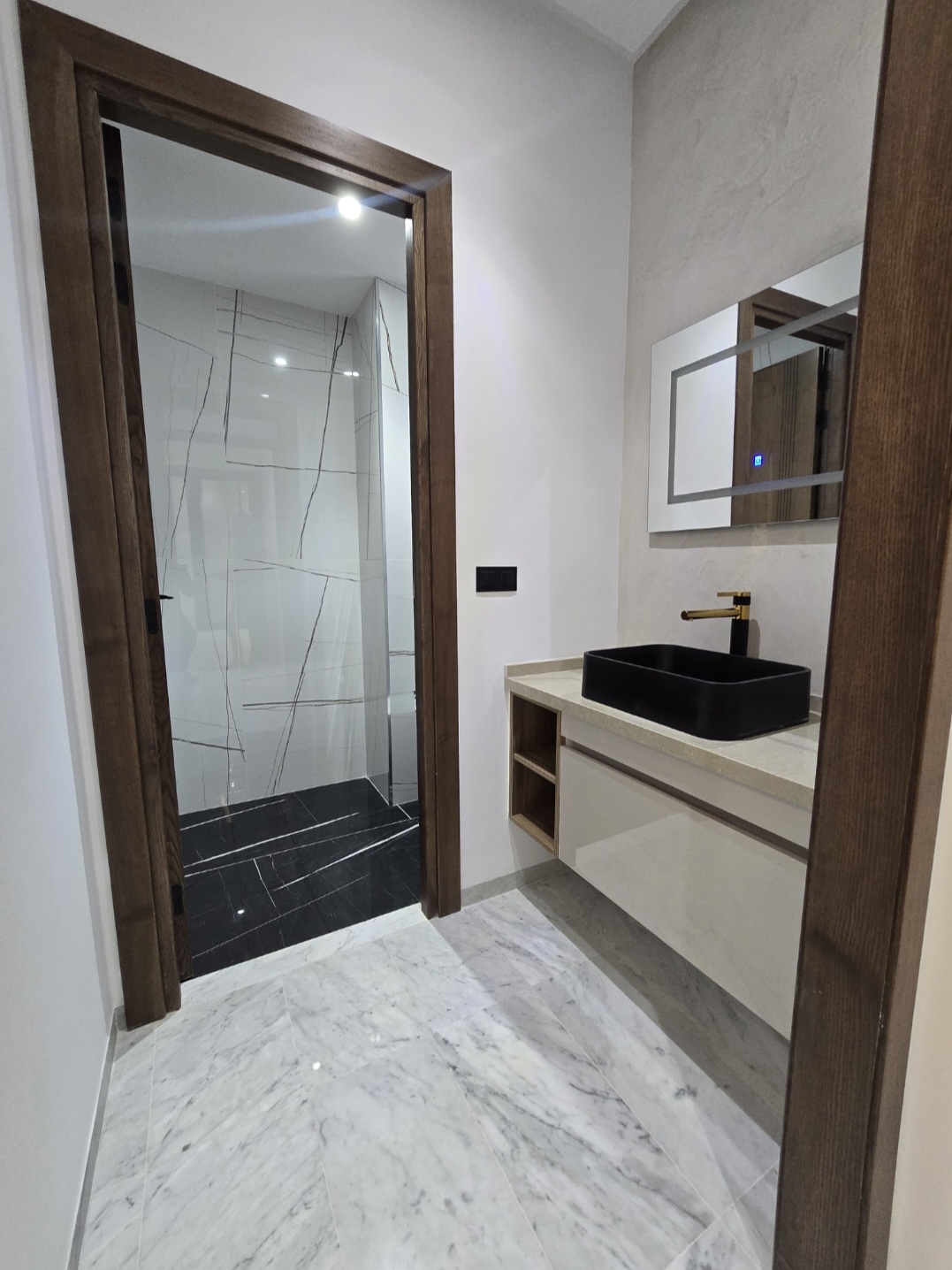 La Marsa El Aouina Vente Appart. 3 pices S3 tres haut standing