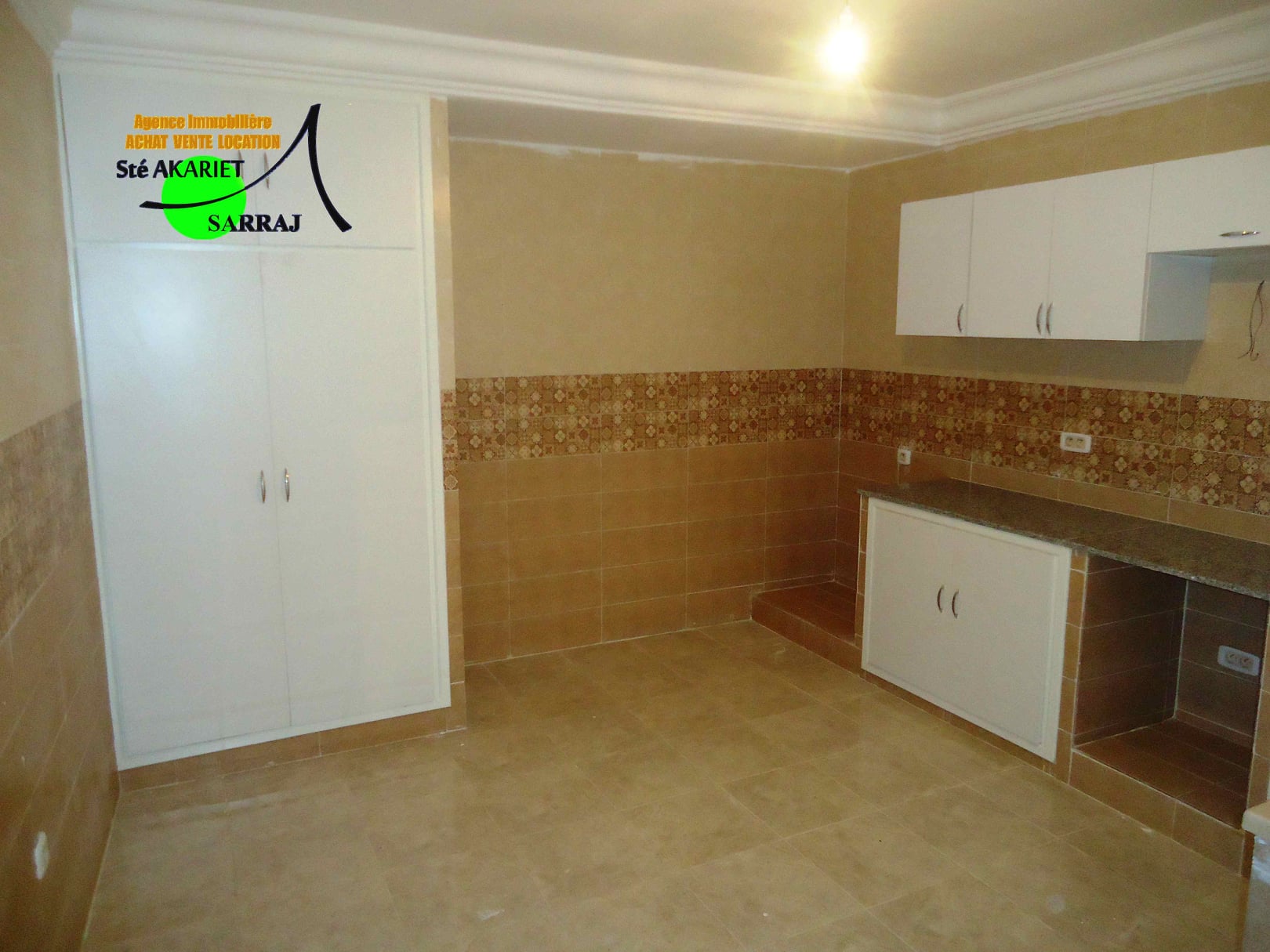 Hammam Sousse&nbsp;Cite De La Plage 1&nbsp;Vente&nbsp;Appart. 5 pi�ces+&nbsp;Grand appartement s4 � hammem sousse bhayer