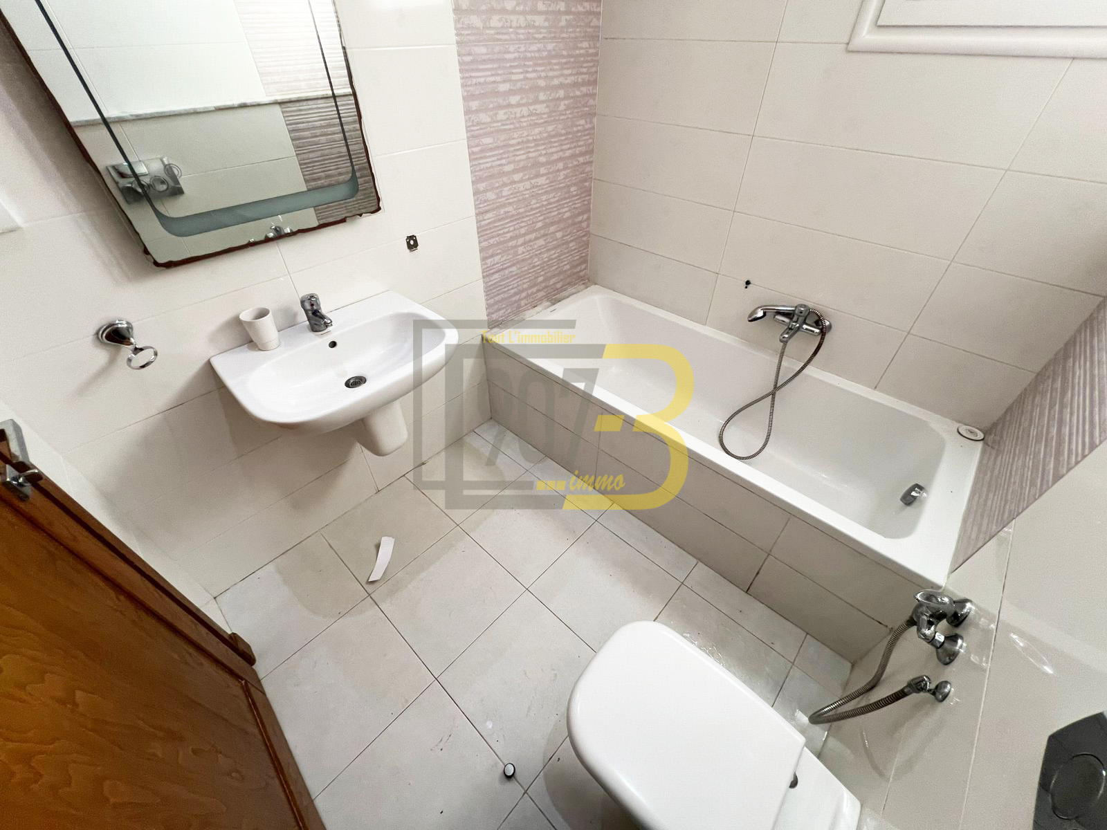 El Menzah El Menzah 9 Location Appart. 2 pices Un appartement s2 hs  menzah 9c