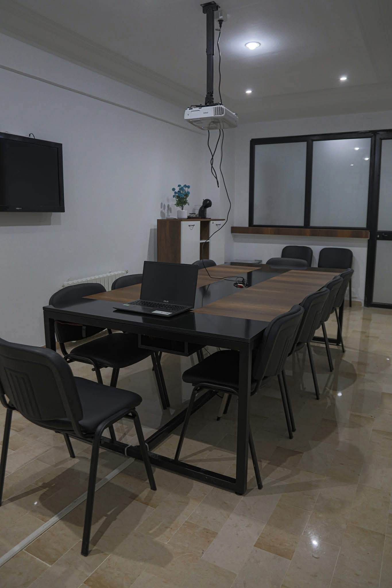 Ariana Ville Cite Ennasr 2 Location Autre Bureaux privs