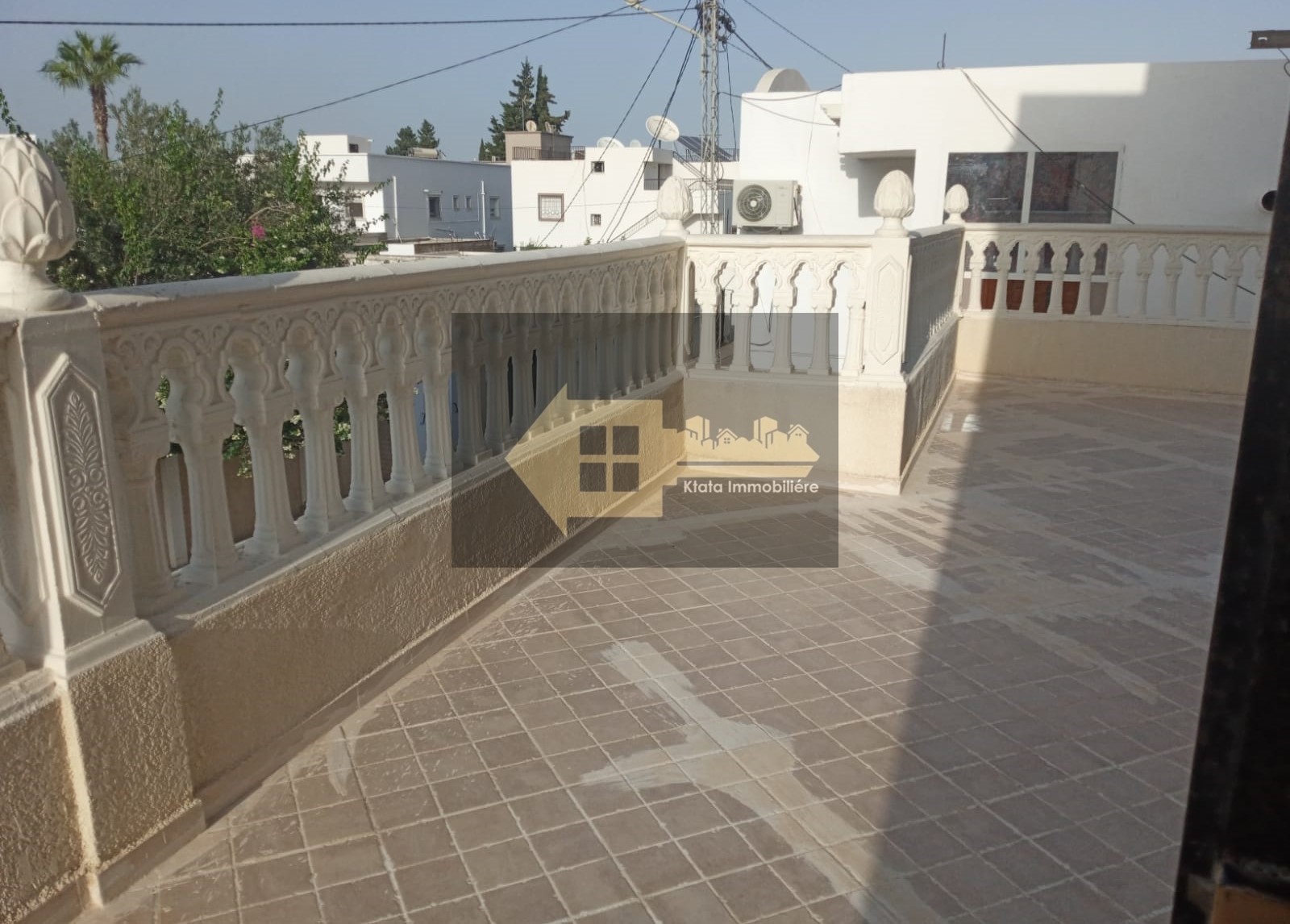 Ariana Ville Riadh Landlous Vente Maisons Ariana cite el mostakbal escale vnt villa