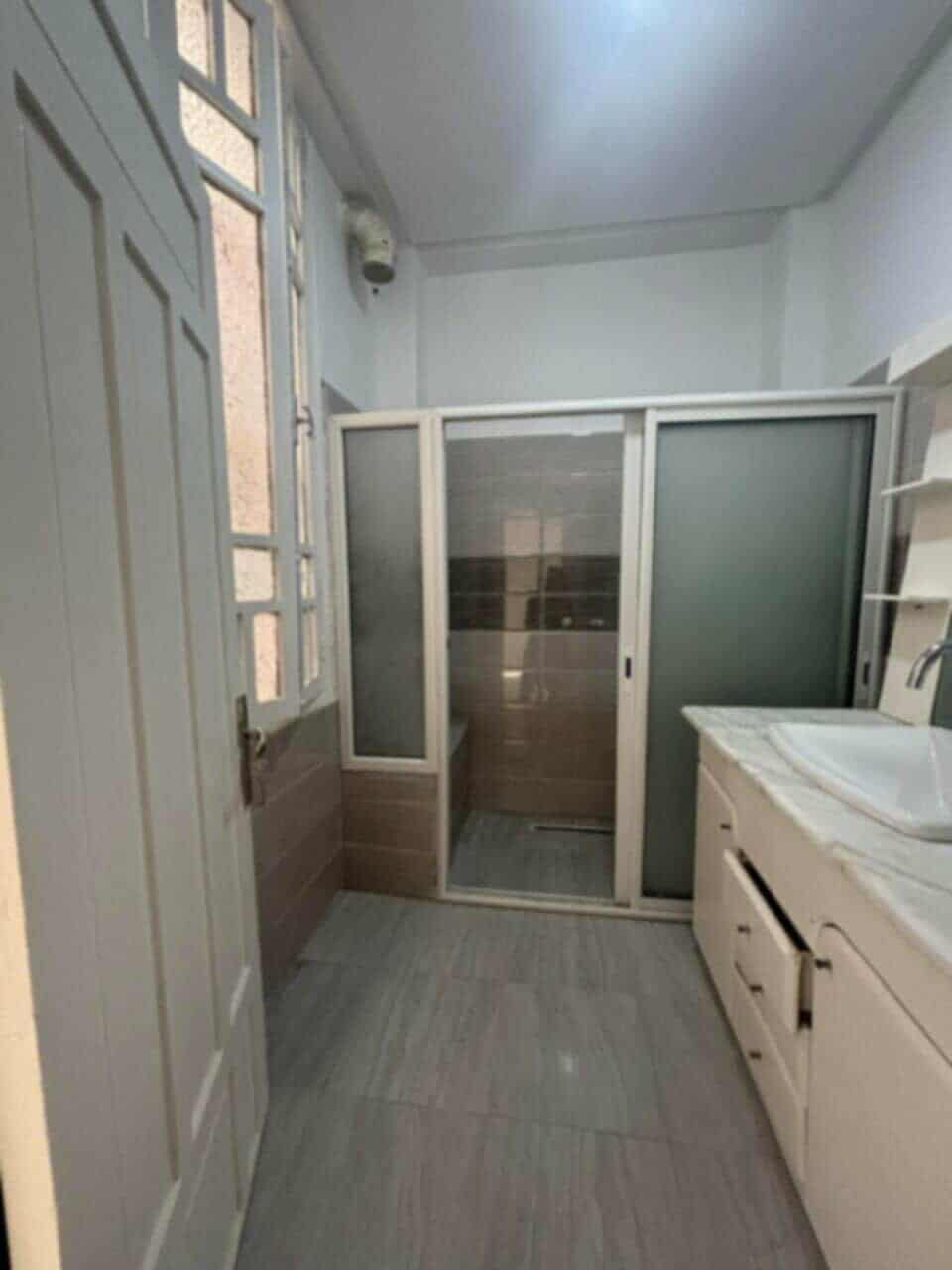 Bab Bhar Bab Bhar Vente Appart. 3 pices Centre ville vnt app s3 160m2