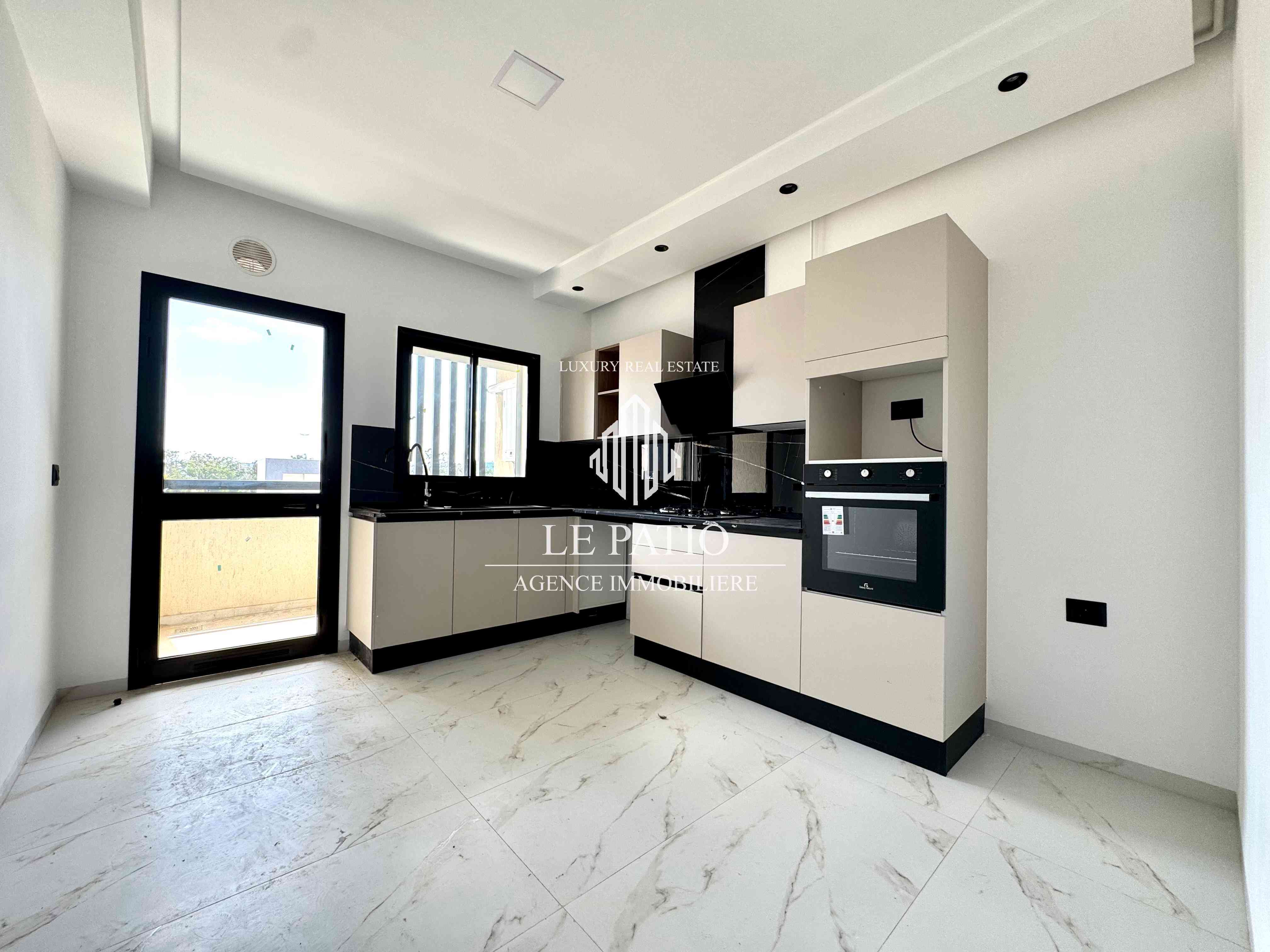 Ain Zaghouan Ain Zaghouan Location Appart. 3 pices Appartement s2 neuf jamais habite a ain zaghouan