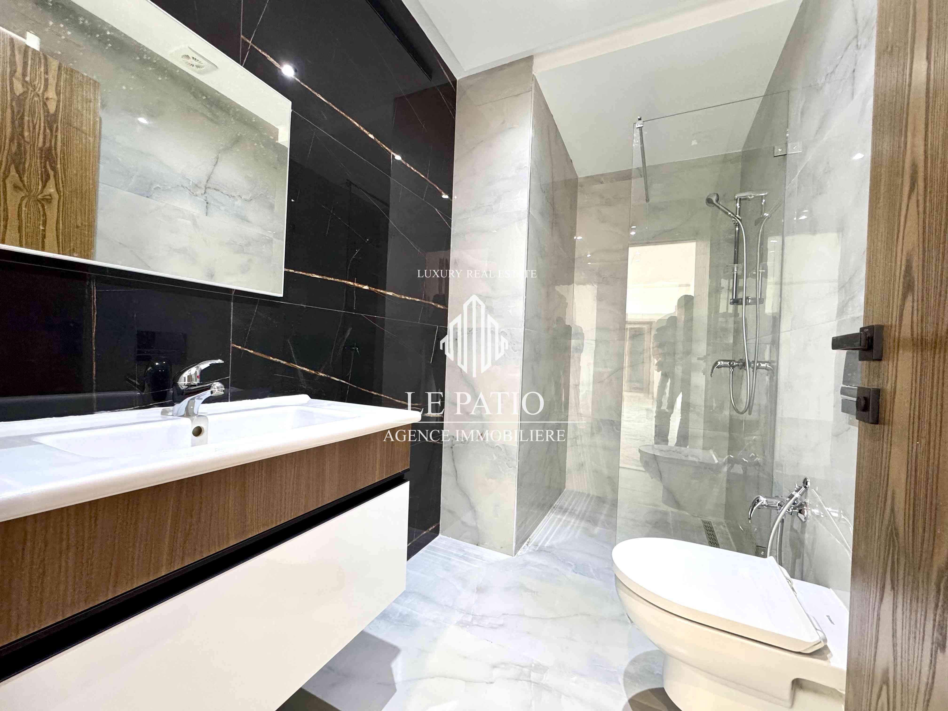 Ain Zaghouan Ain Zaghouan Location Appart. 3 pices Appartement s2 neuf jamais habite a ain zaghouan