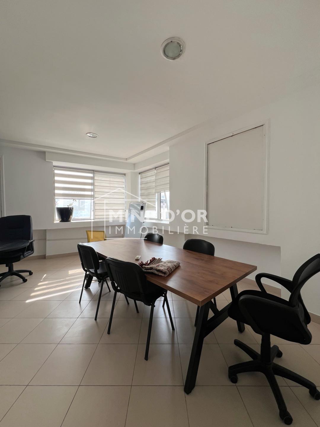 Cite El Khadra Zone urbaine nord Bureaux & Commerces Bureau Al open space plus des bureaux au cun