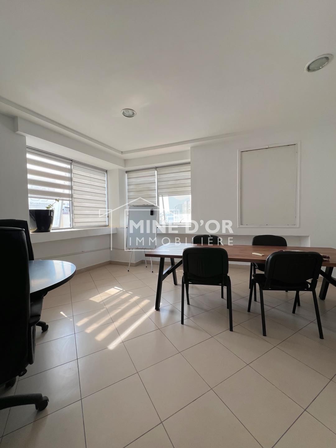 Cite El Khadra Zone urbaine nord Bureaux & Commerces Bureau Al open space plus des bureaux au cun