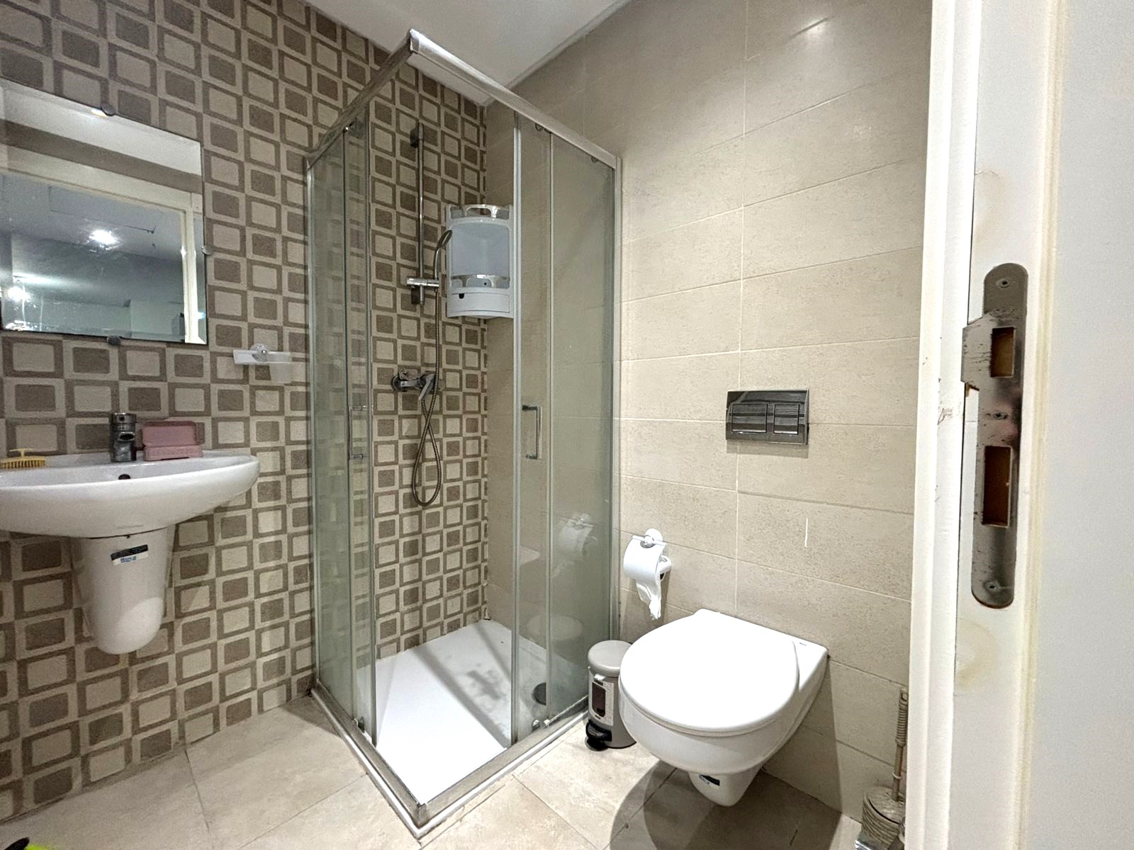 La Soukra La Soukra Location Appart. 2 pices Appt s1 meubl de 60m2  la soukra park