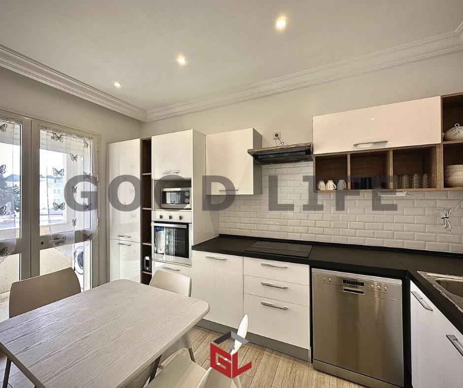 La Marsa Marsa Safsaf Location Appart. 4 pices S3 meubl  la marsa plage