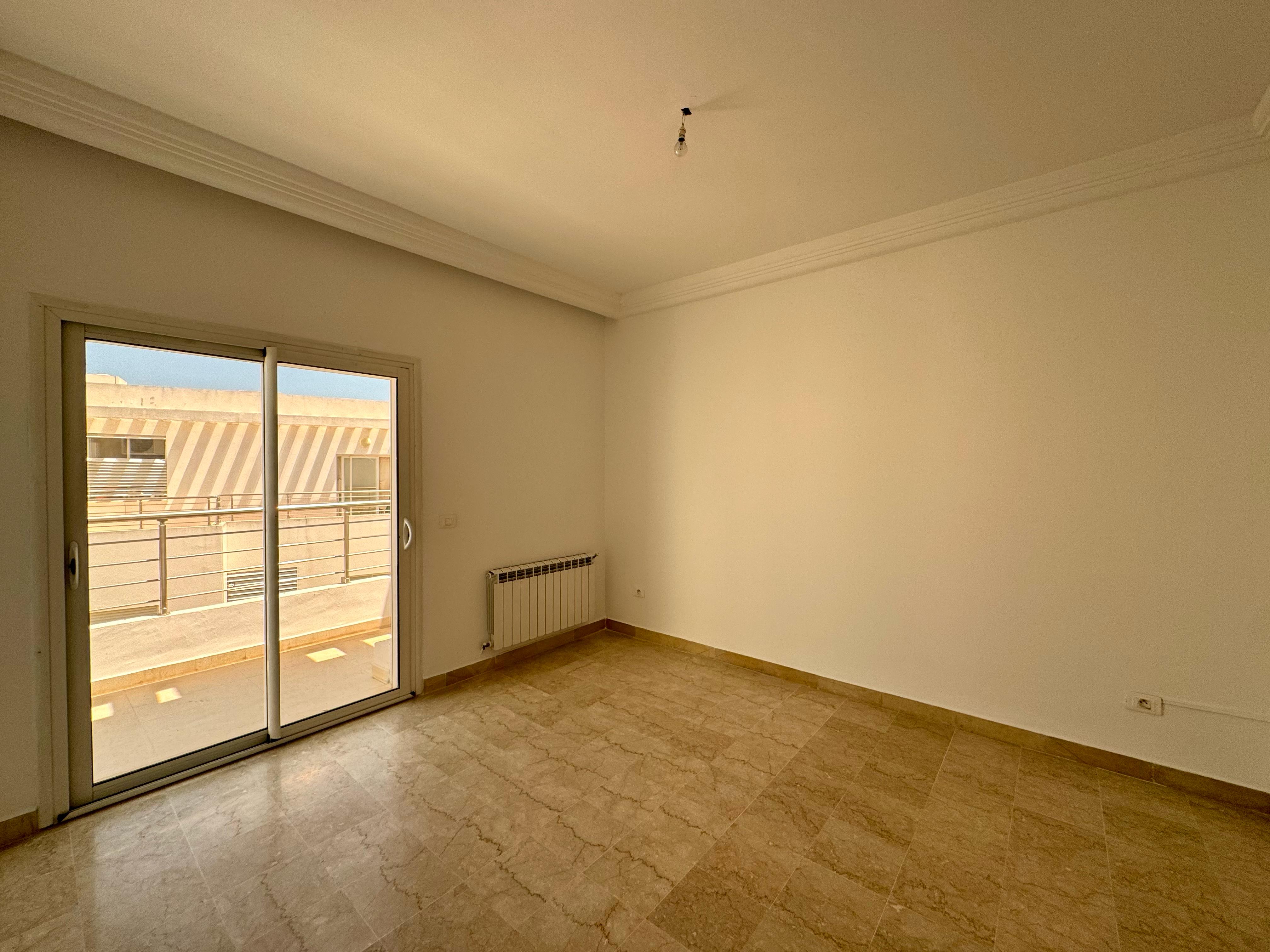 Ain Zaghouan&nbsp;Jardins de Carthage&nbsp;Location&nbsp;Appart. 5 pi�ces+&nbsp;Penthouse avec piscine au jardins de carthage