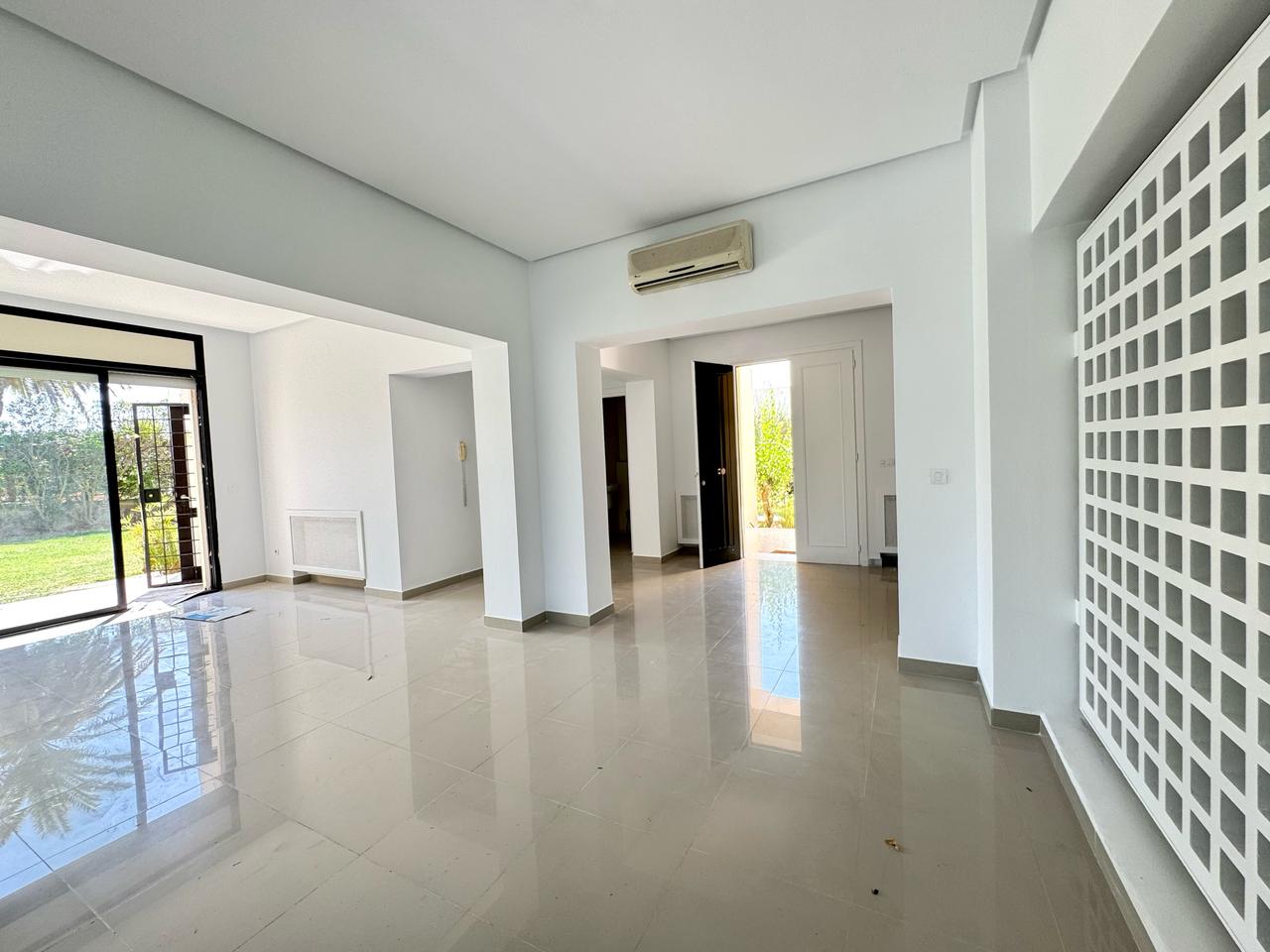 La Marsa Gammart Location Maisons Villa de standing  gammarth