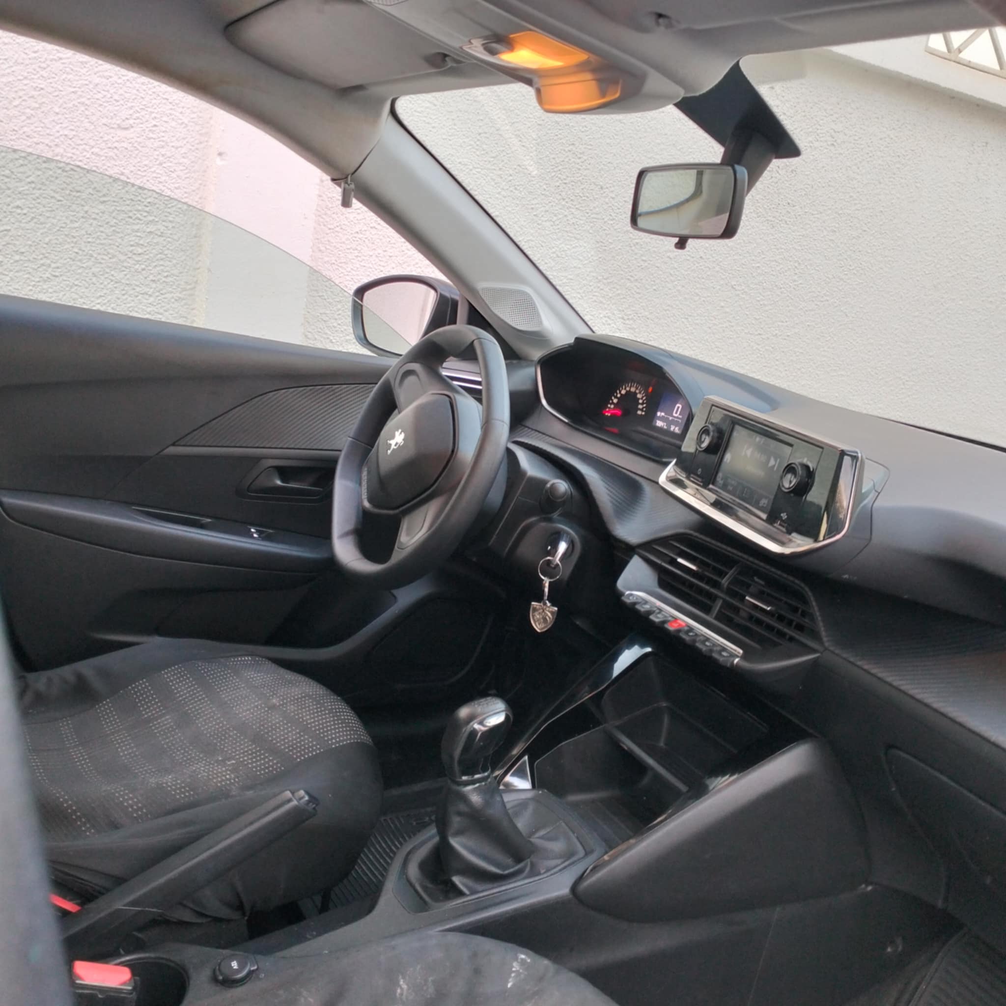 Peugeot 208