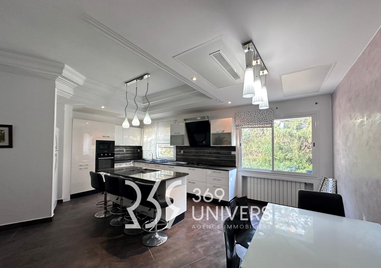 La Marsa&nbsp;Gammart&nbsp;Location&nbsp;Maisons&nbsp;Villa avec piscine � gammarth ref rh116