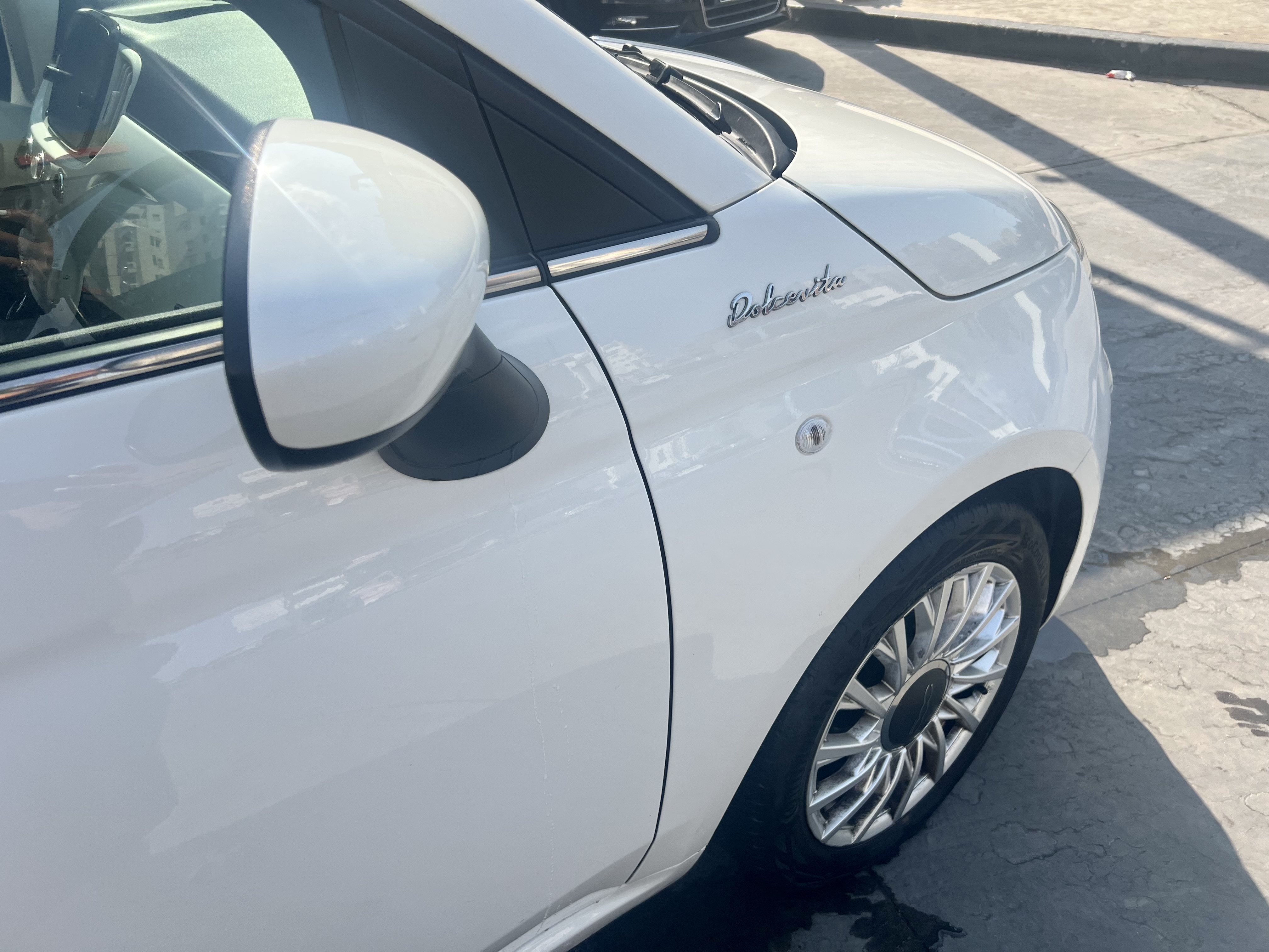 Mnihla Jardins d'el Menzah Fiat 500 Fiat 500 dolce vita