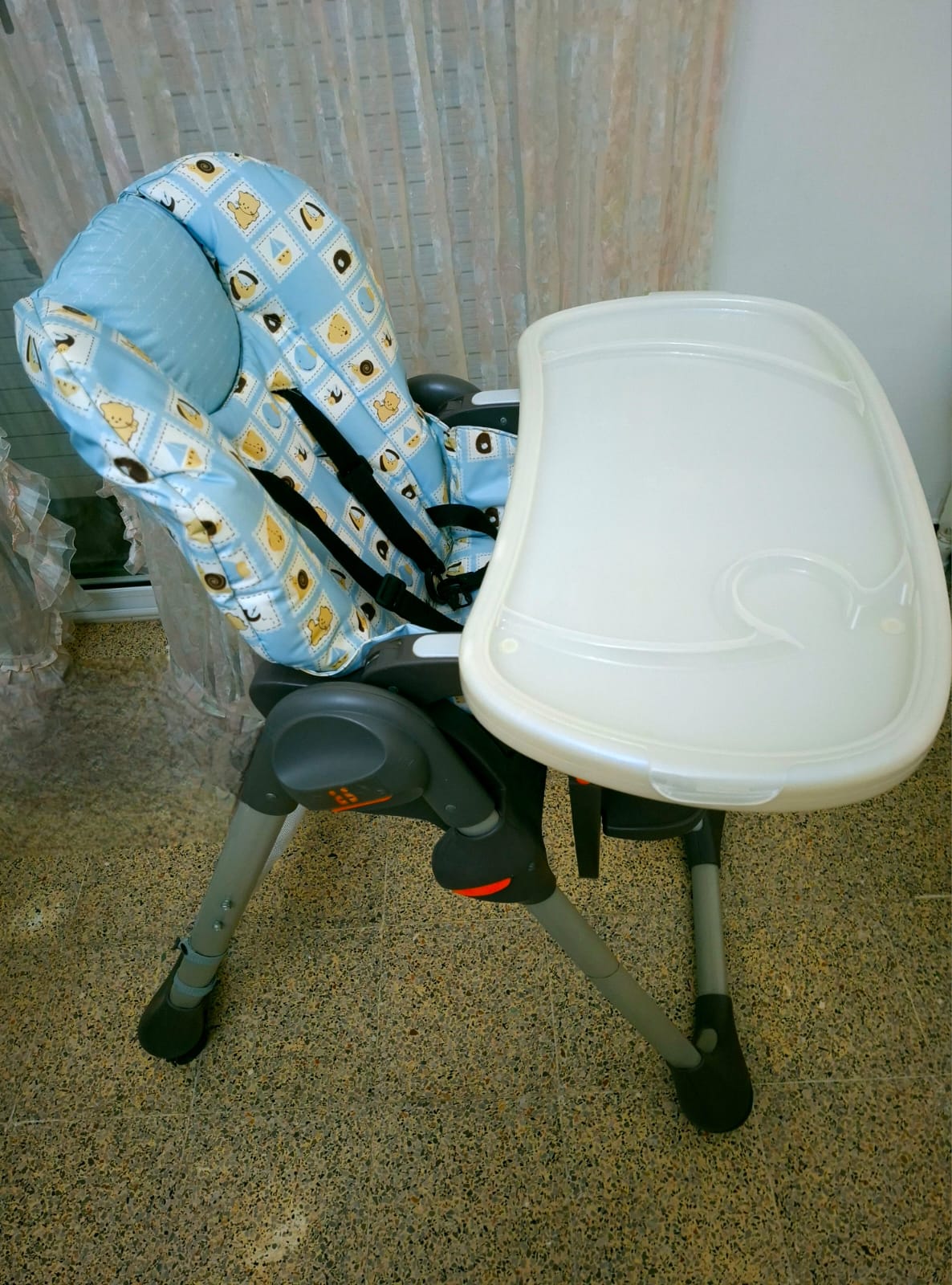 Le Bardo Le Bardo Lits et Equipements d'intrieur Autre Chaise haute
