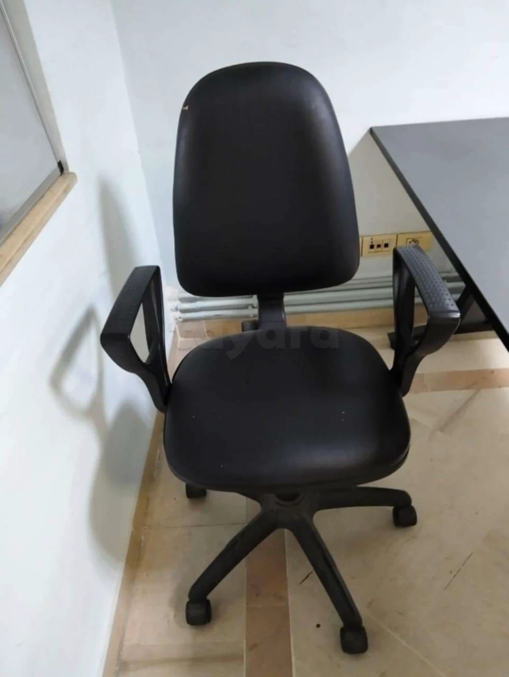 La Soukra Aeroport Tunis Carthage Meubles de bureau Bureaux - Tables Bureaux et ordinateurs