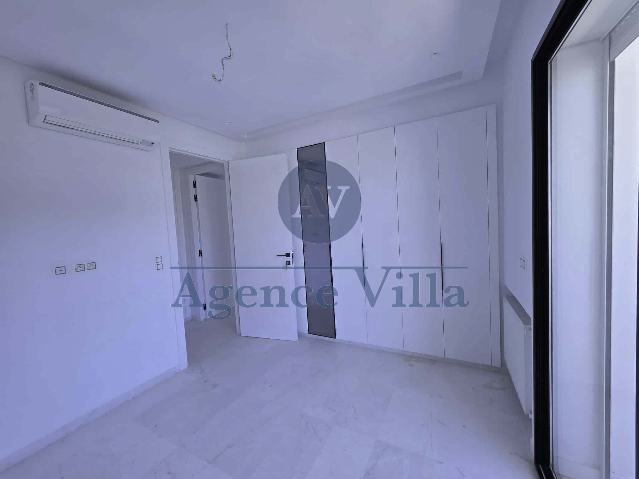 Ain Zaghouan&nbsp;Jardins de Carthage&nbsp;Location&nbsp;Appart. 4 pi�ces&nbsp;Un appartement s3 neuf aux jardins de carthage