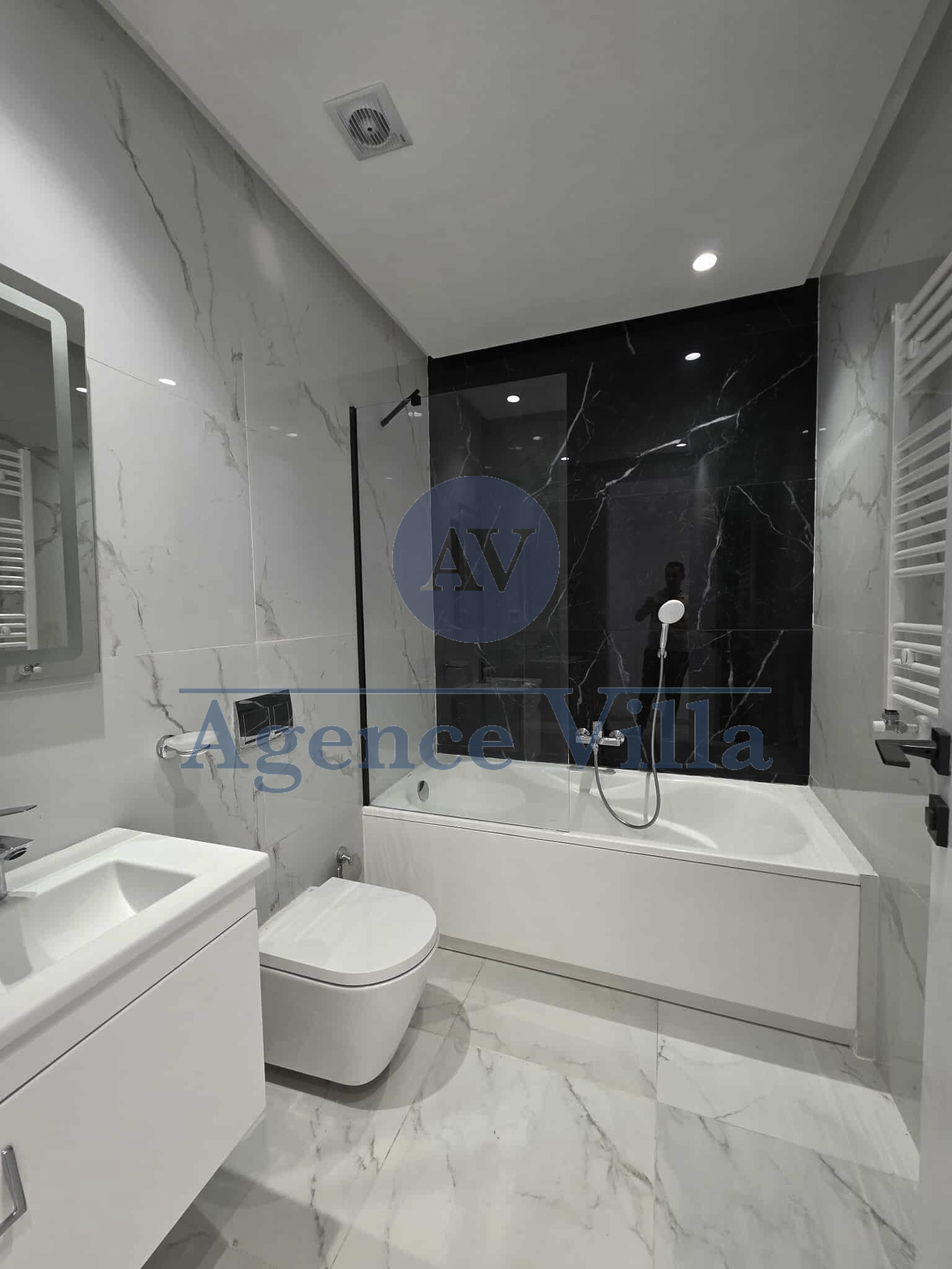 Ain Zaghouan&nbsp;Jardins de Carthage&nbsp;Location&nbsp;Appart. 4 pi�ces&nbsp;Un appartement s3 neuf aux jardins de carthage