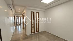 La Marsa&nbsp;Berge Du Lac&nbsp;Location&nbsp;Appart. 1 pi�ce&nbsp;Un bureau a3 au lac 2